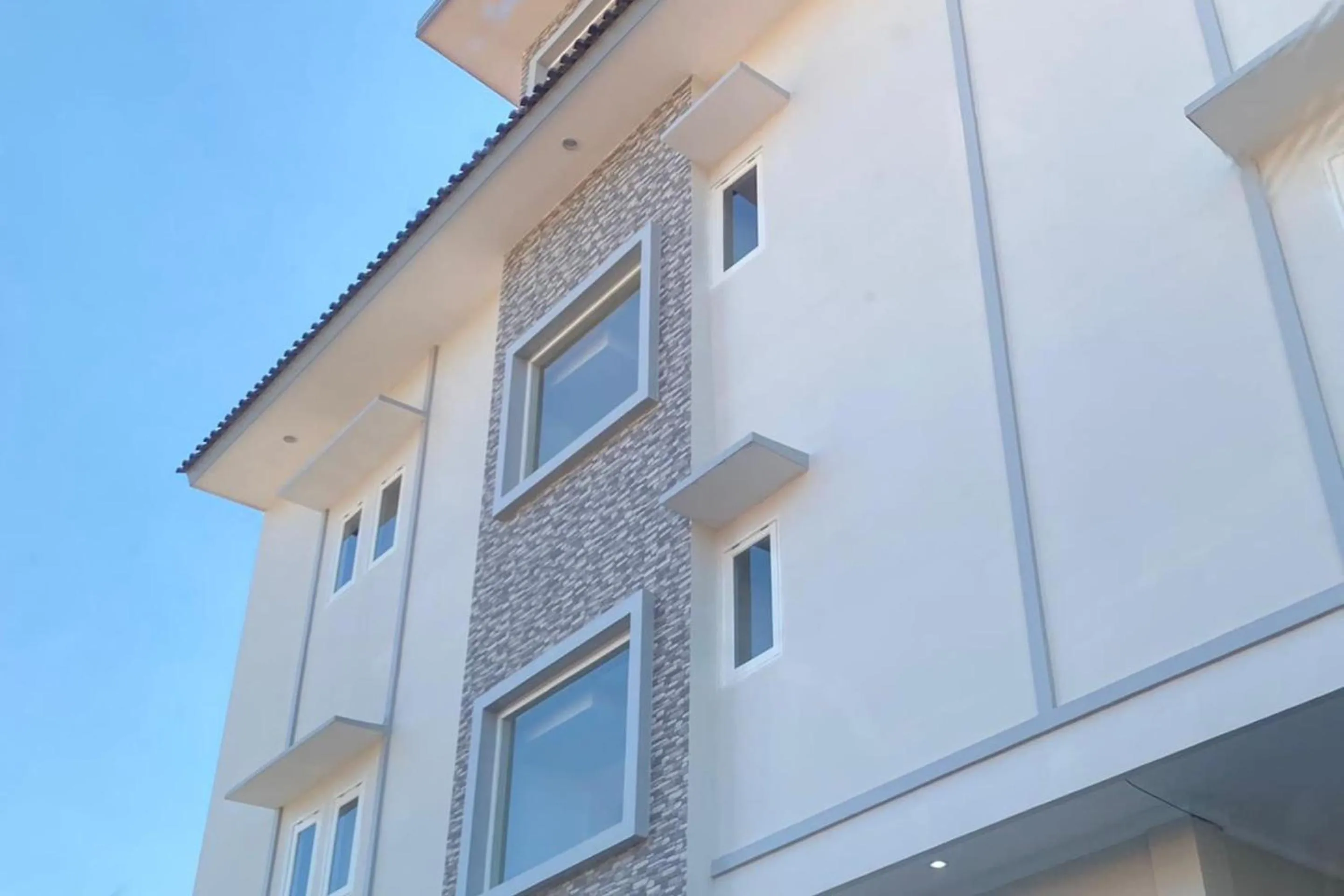 Facade/entrance in Hotel O Dkp 32