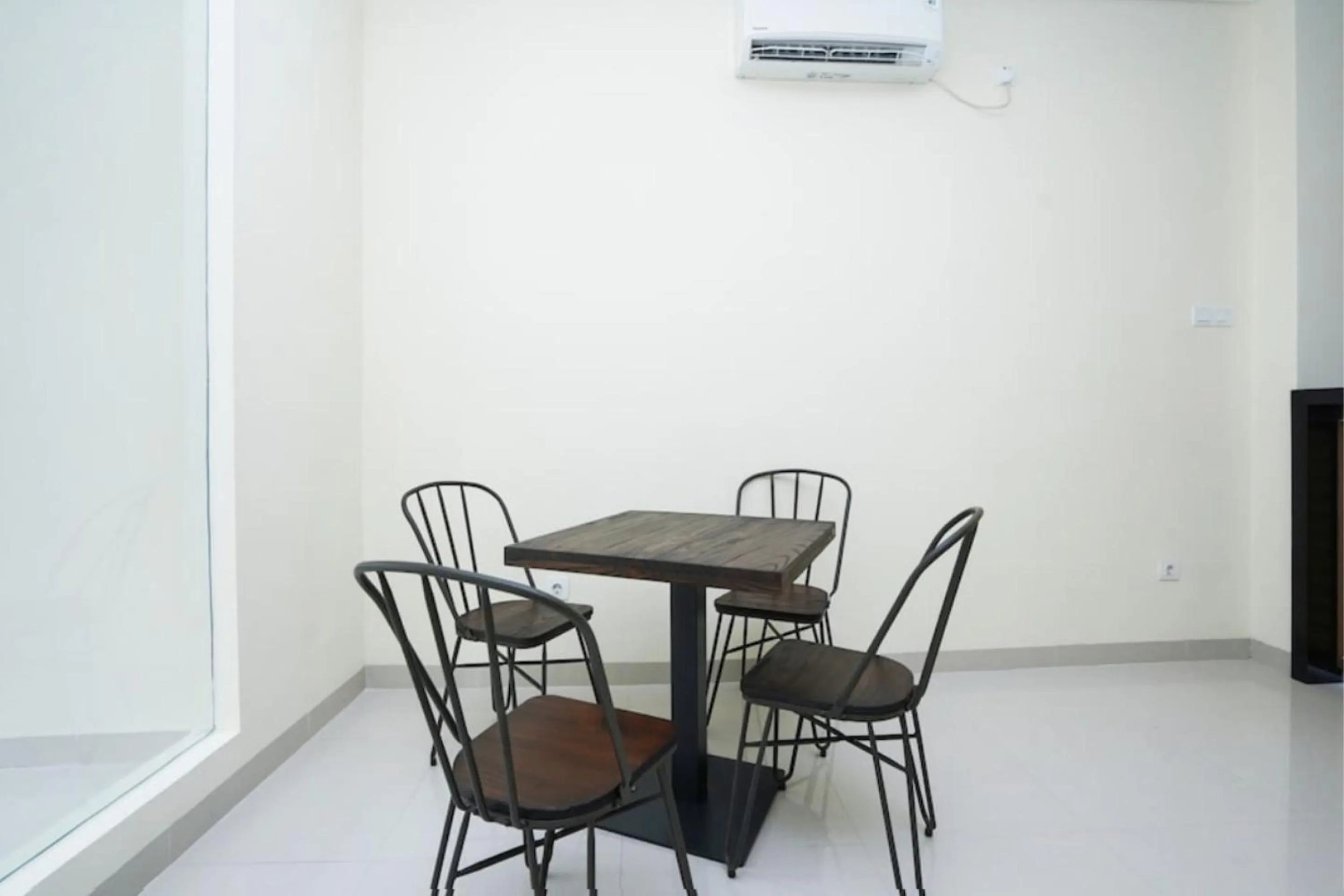 Lobby or reception in Hotel O Dkp 32