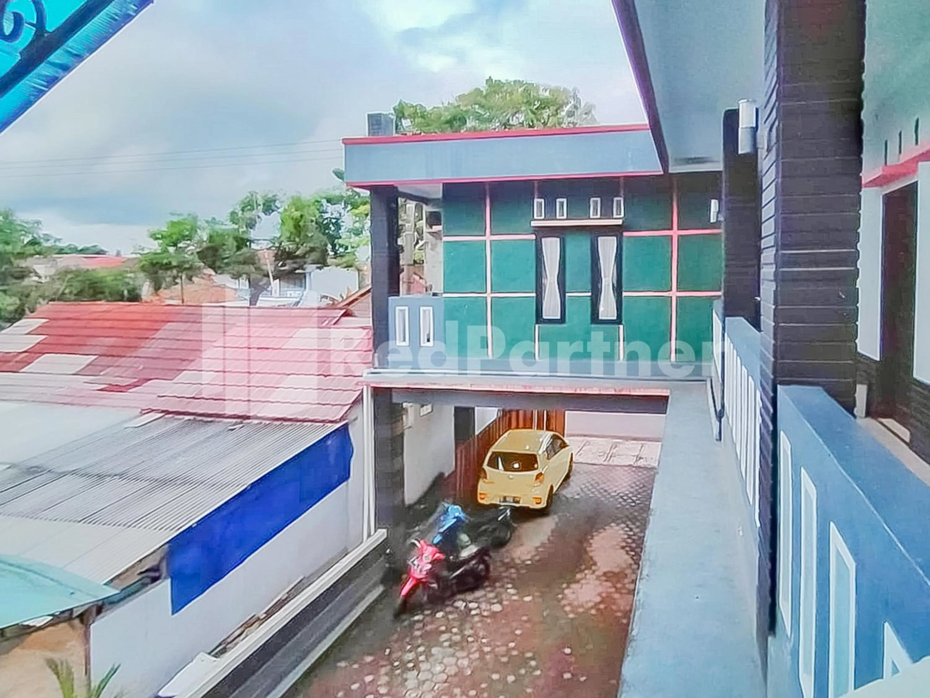 Property building in Indah Savana Hotel Mitra RedDoorz