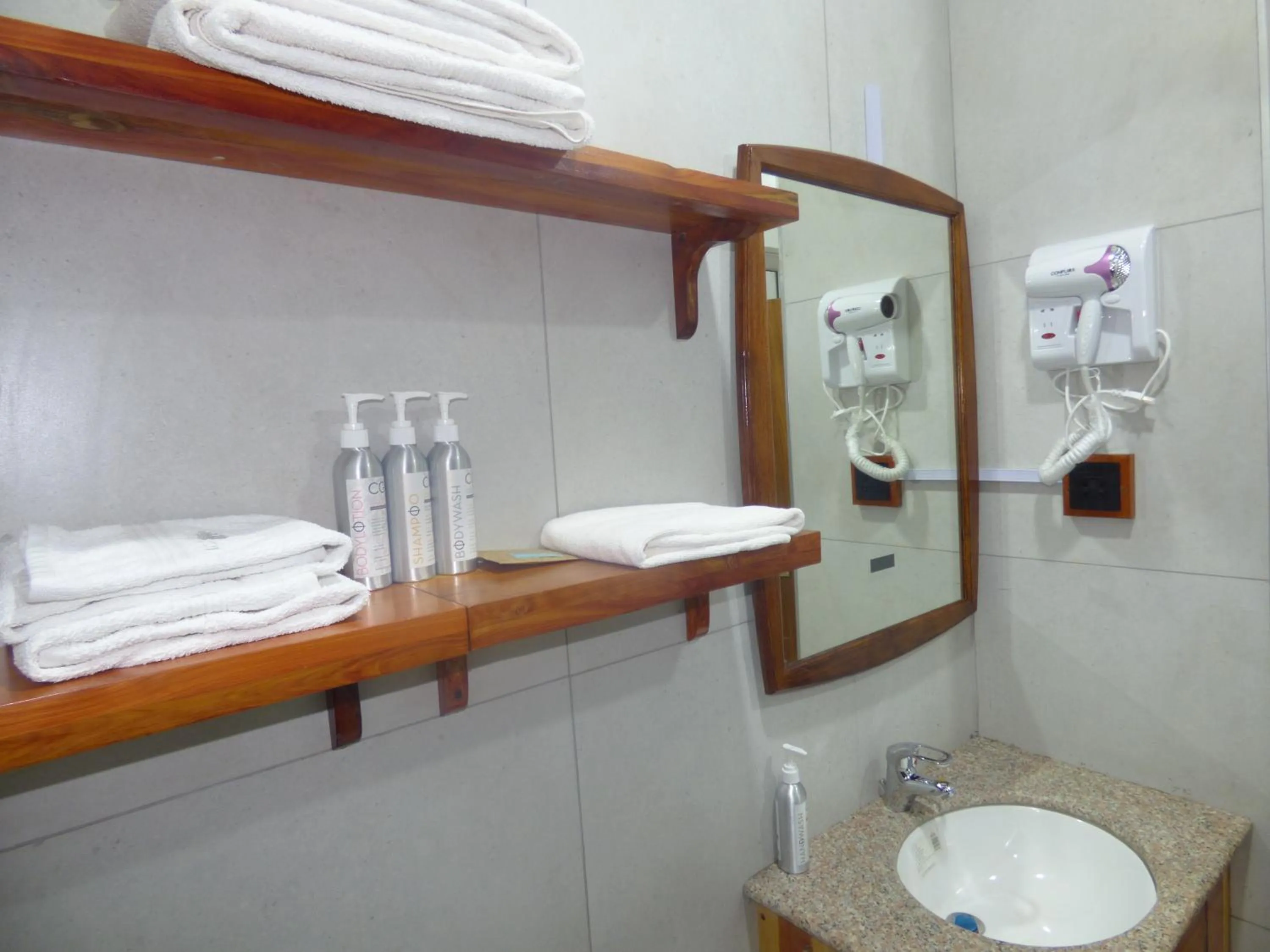 Bathroom in Le Pristine Wellness and Healing Hotel