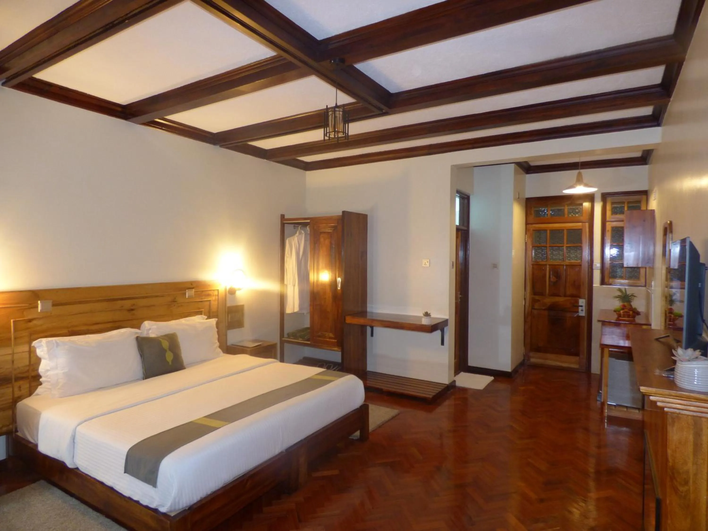 Bedroom, Bed in Le Pristine Wellness and Healing Hotel