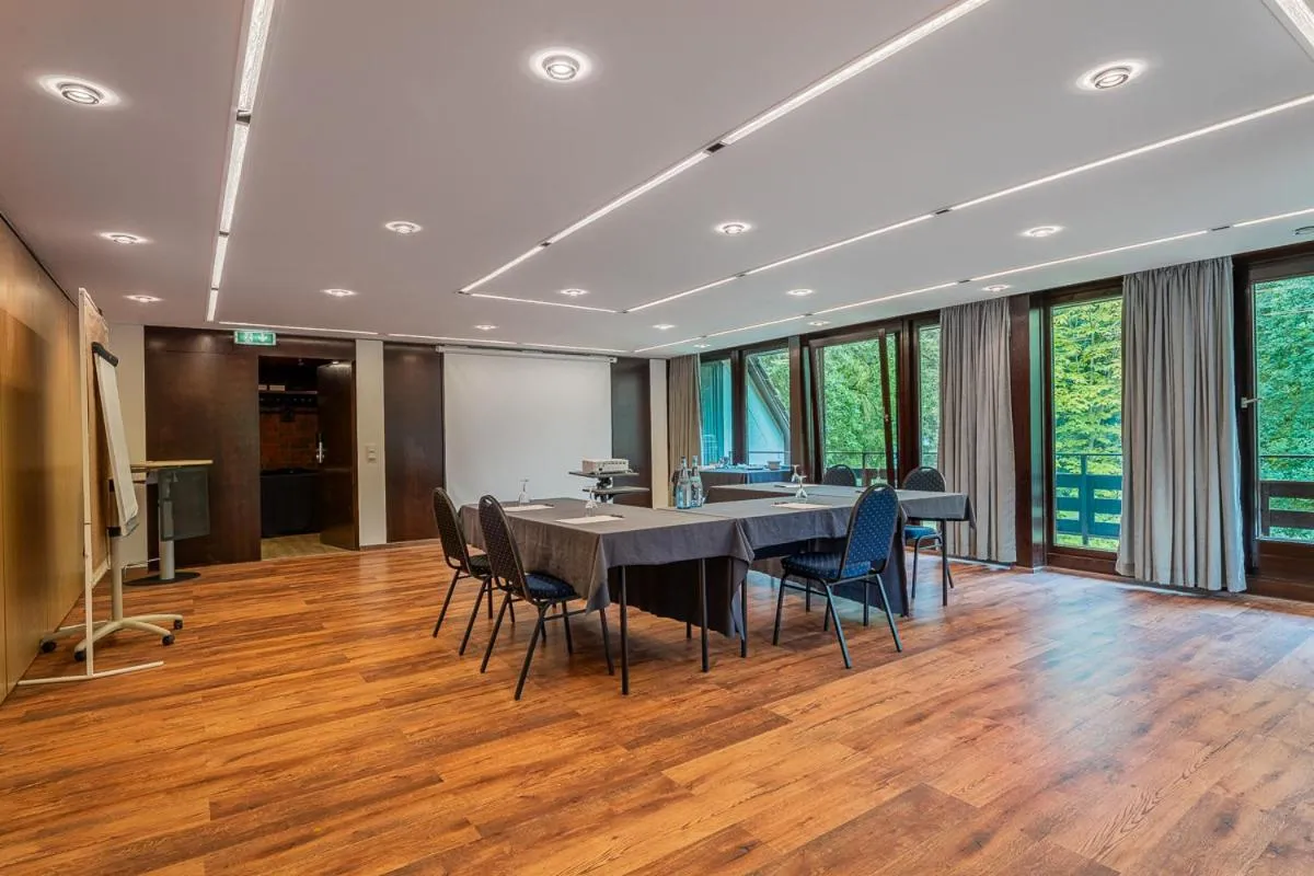 Meeting/conference room in Hotel Zur Heidschnucke - Spa & Nature Resort