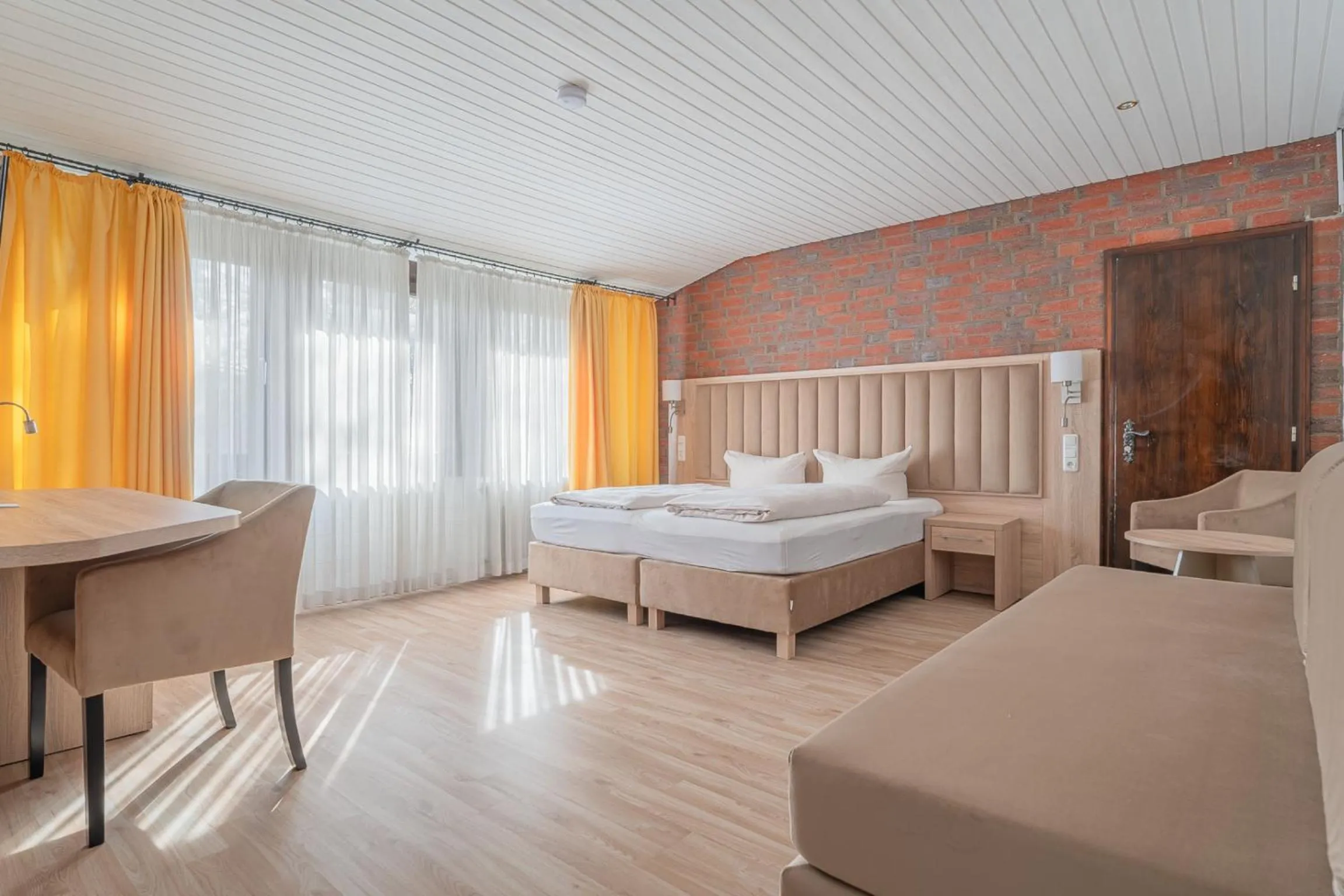 Photo of the whole room, Bed in Hotel Zur Heidschnucke - Spa & Nature Resort