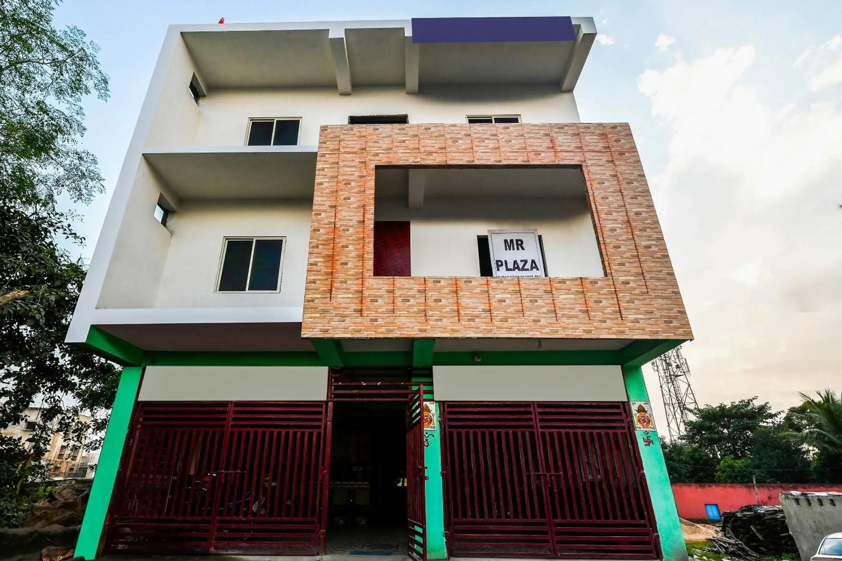 Facade/entrance in SPOT ON M R Plaza Facade/entrance in SPOT ON M R Plaza