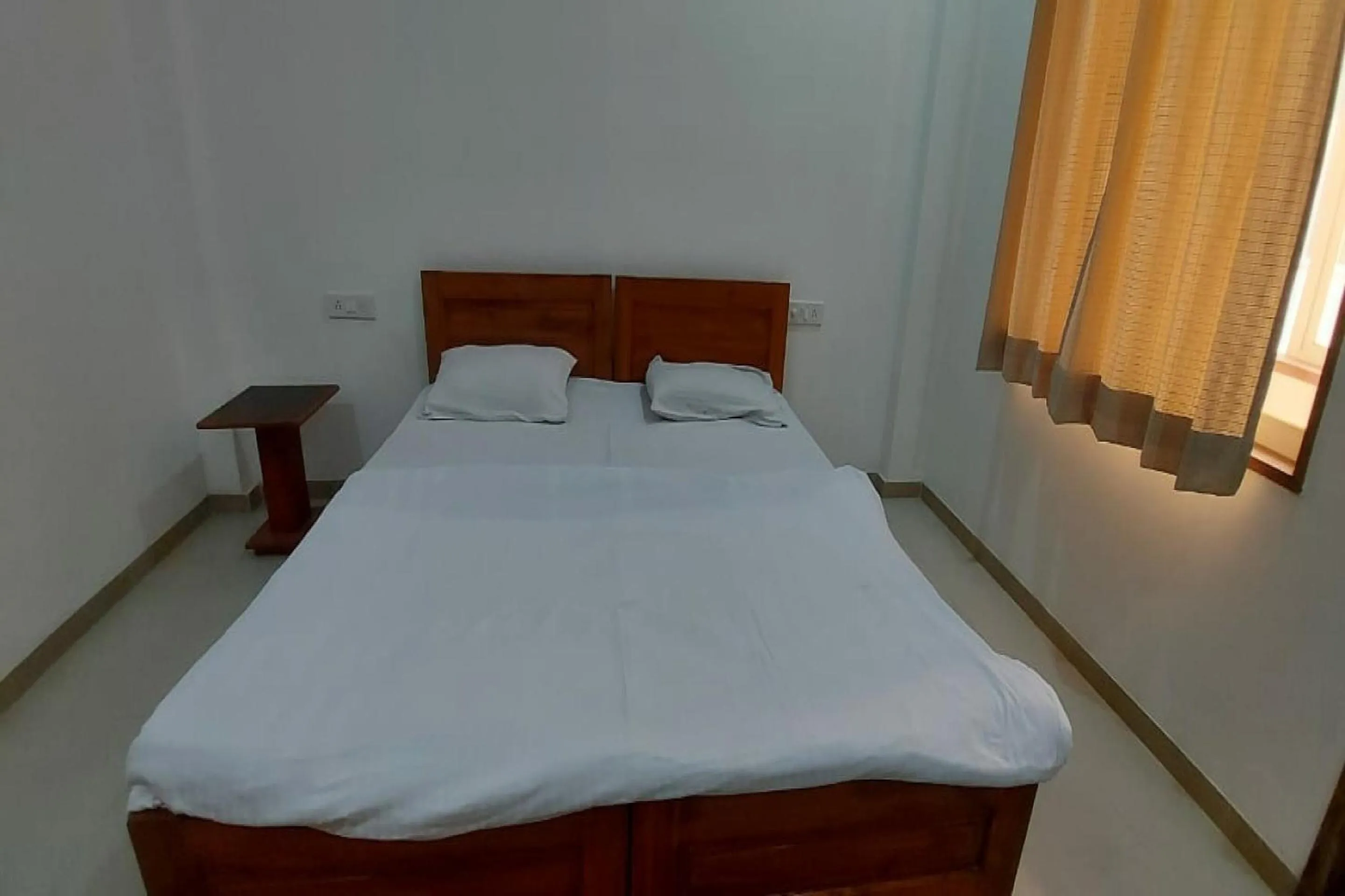 Bedroom, Bed in SPOT ON by OYO Shyam Dharamshala