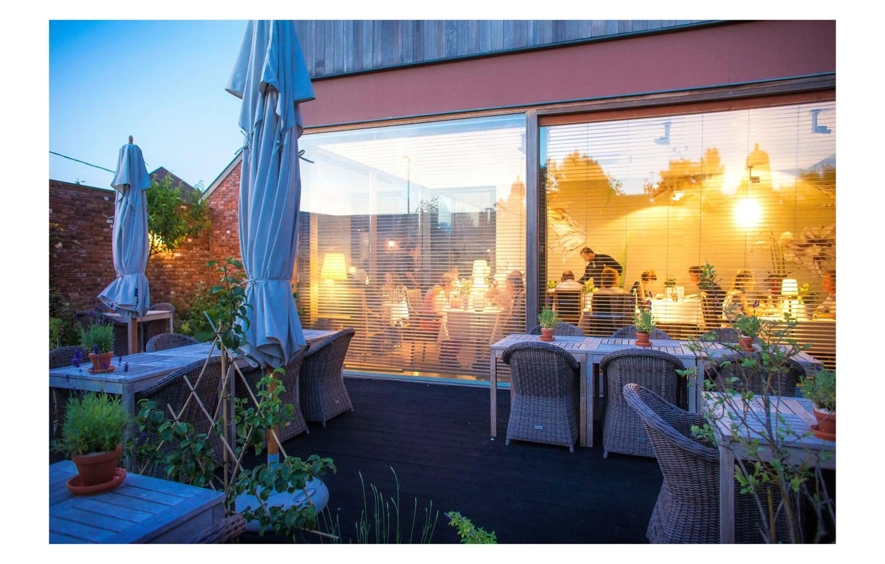 Garden view in Hotel Restaurant Vous lé Vous