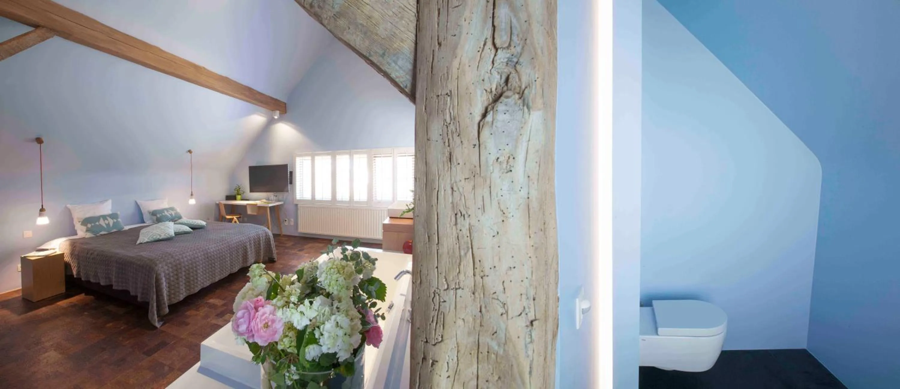 Bed in Hotel Restaurant Vous lé Vous