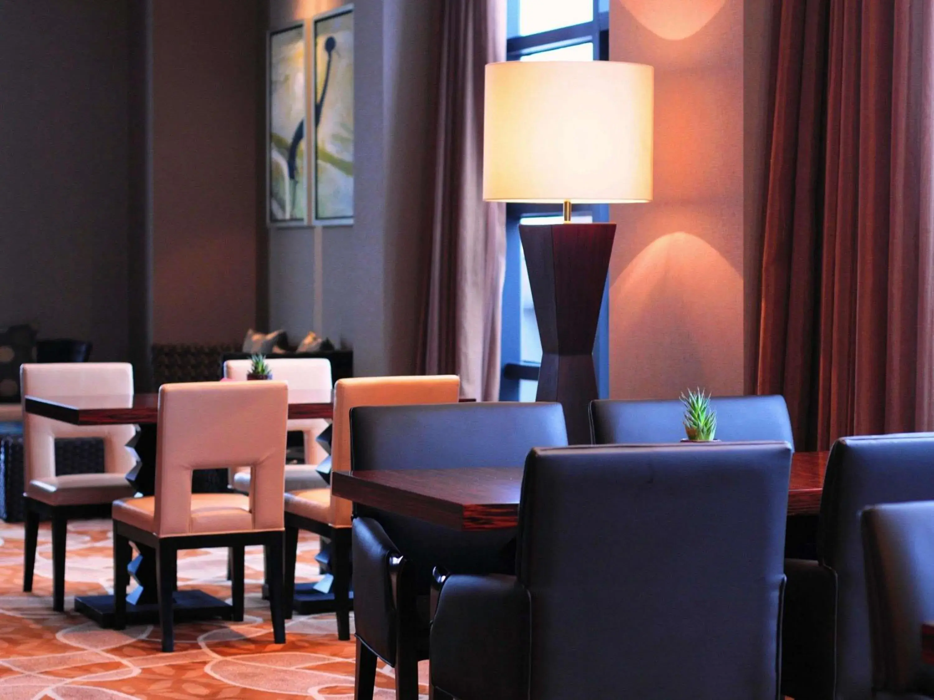Restaurant/places to eat in Swissotel Foshan, Guangdong - Free shuttle to Canton Fair Restaurant/places to eat in Swissotel Foshan, Guangdong - Free shuttle to Canton Fair