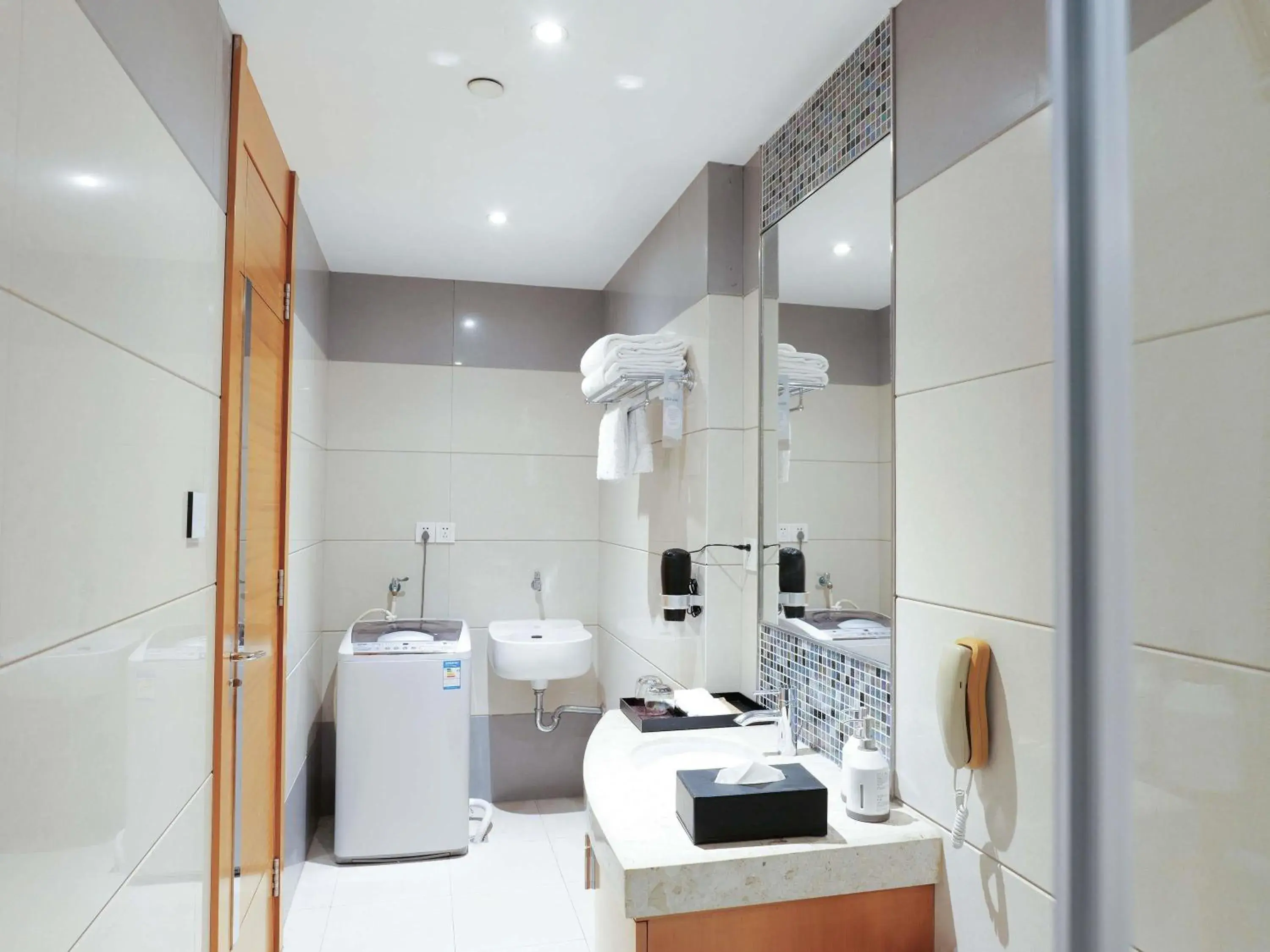 Bedroom in Swissotel Foshan, Guangdong Bedroom in Swissotel Foshan, Guangdong