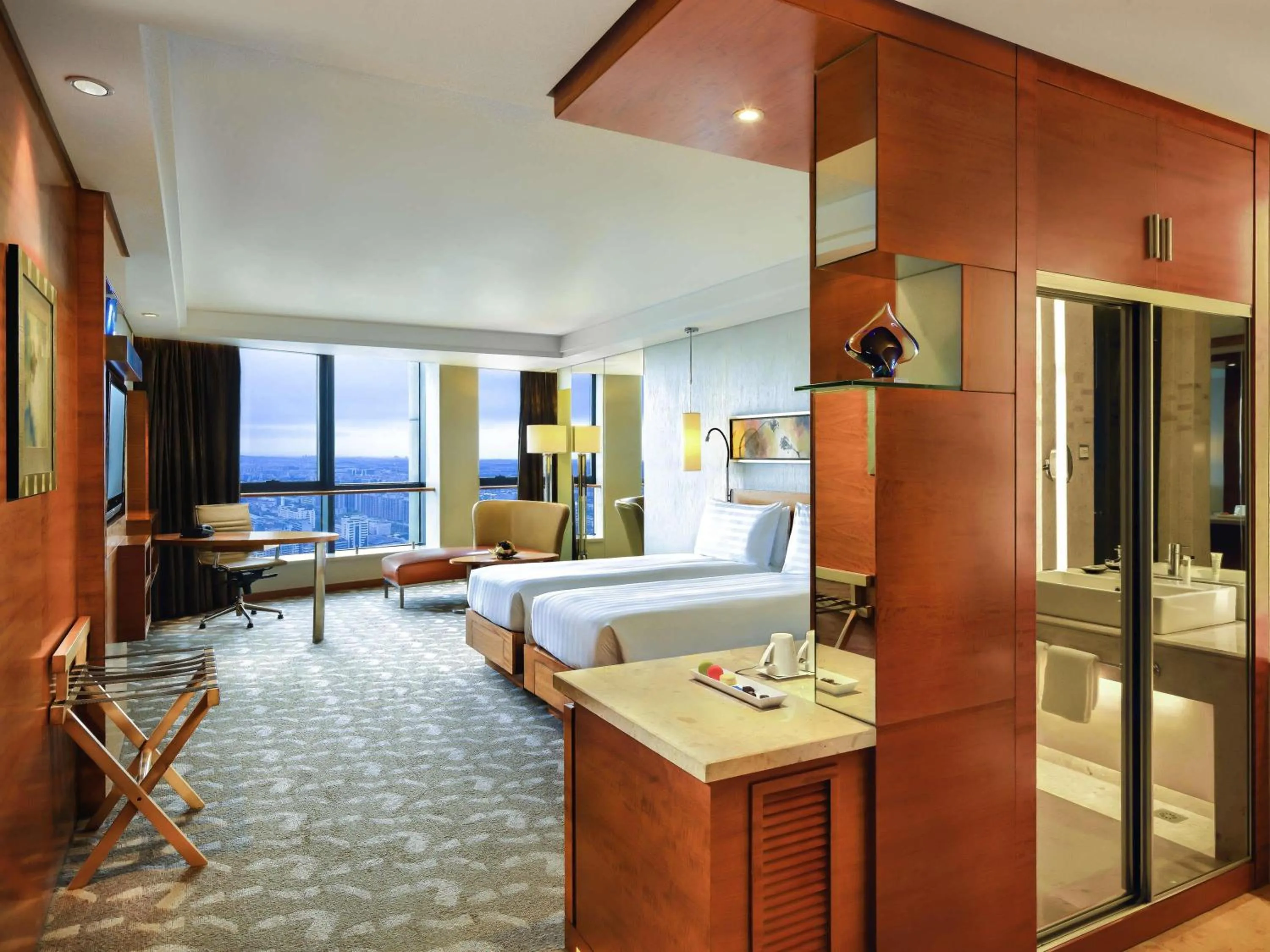 Bedroom, Bed in Swissotel Foshan, Guangdong