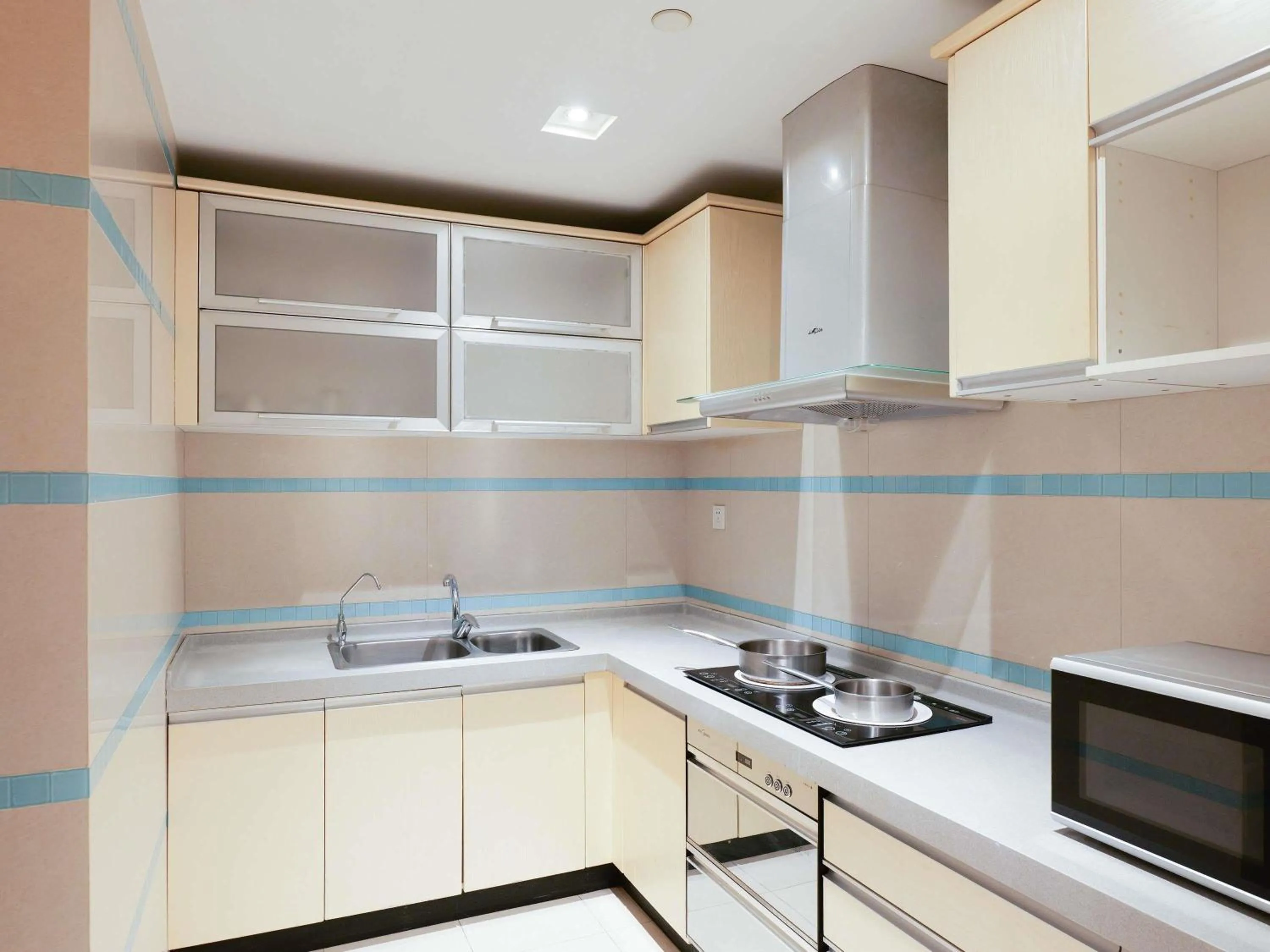 Bedroom in Swissotel Foshan, Guangdong