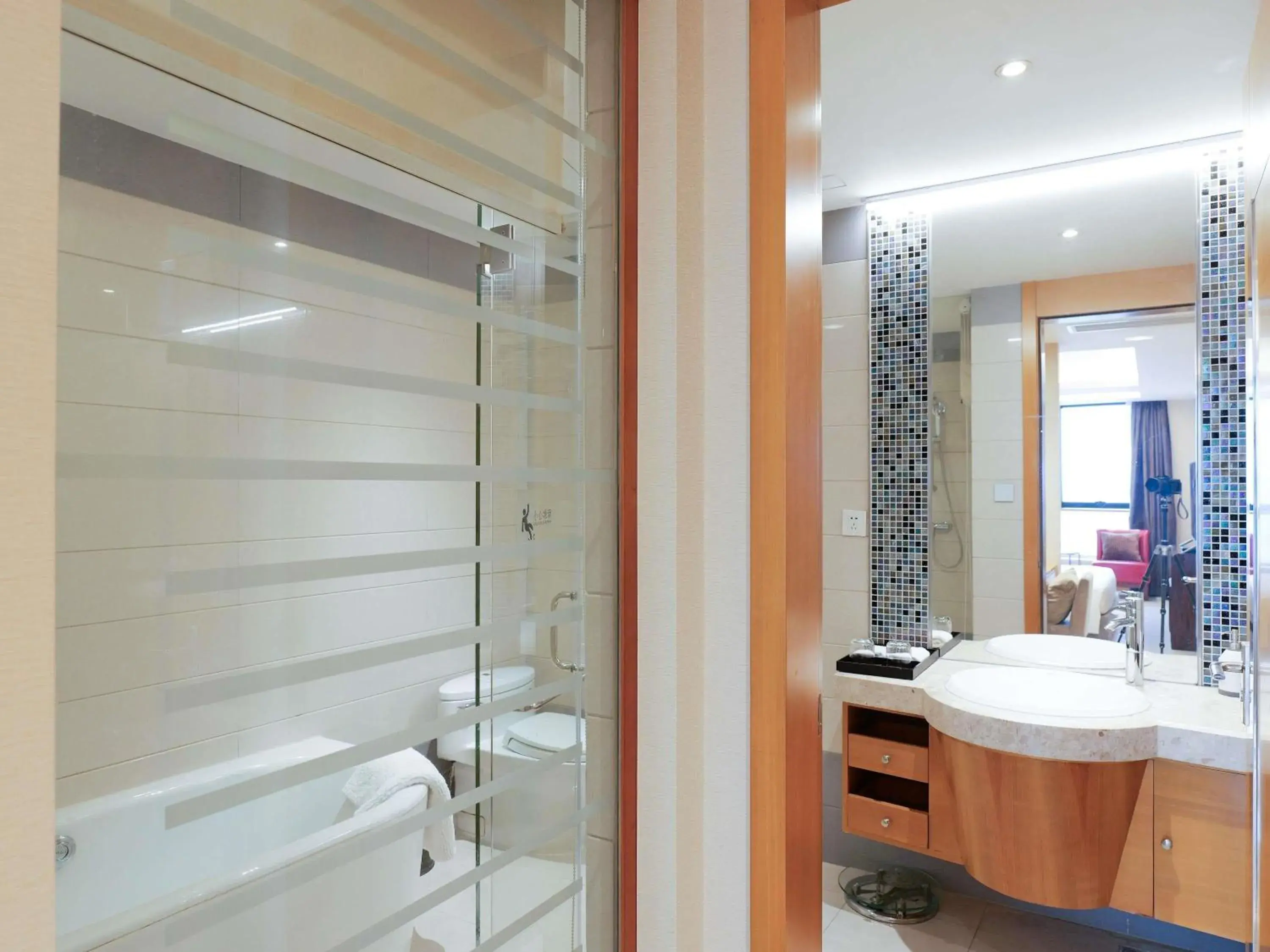 Bedroom in Swissotel Foshan, Guangdong Bedroom in Swissotel Foshan, Guangdong