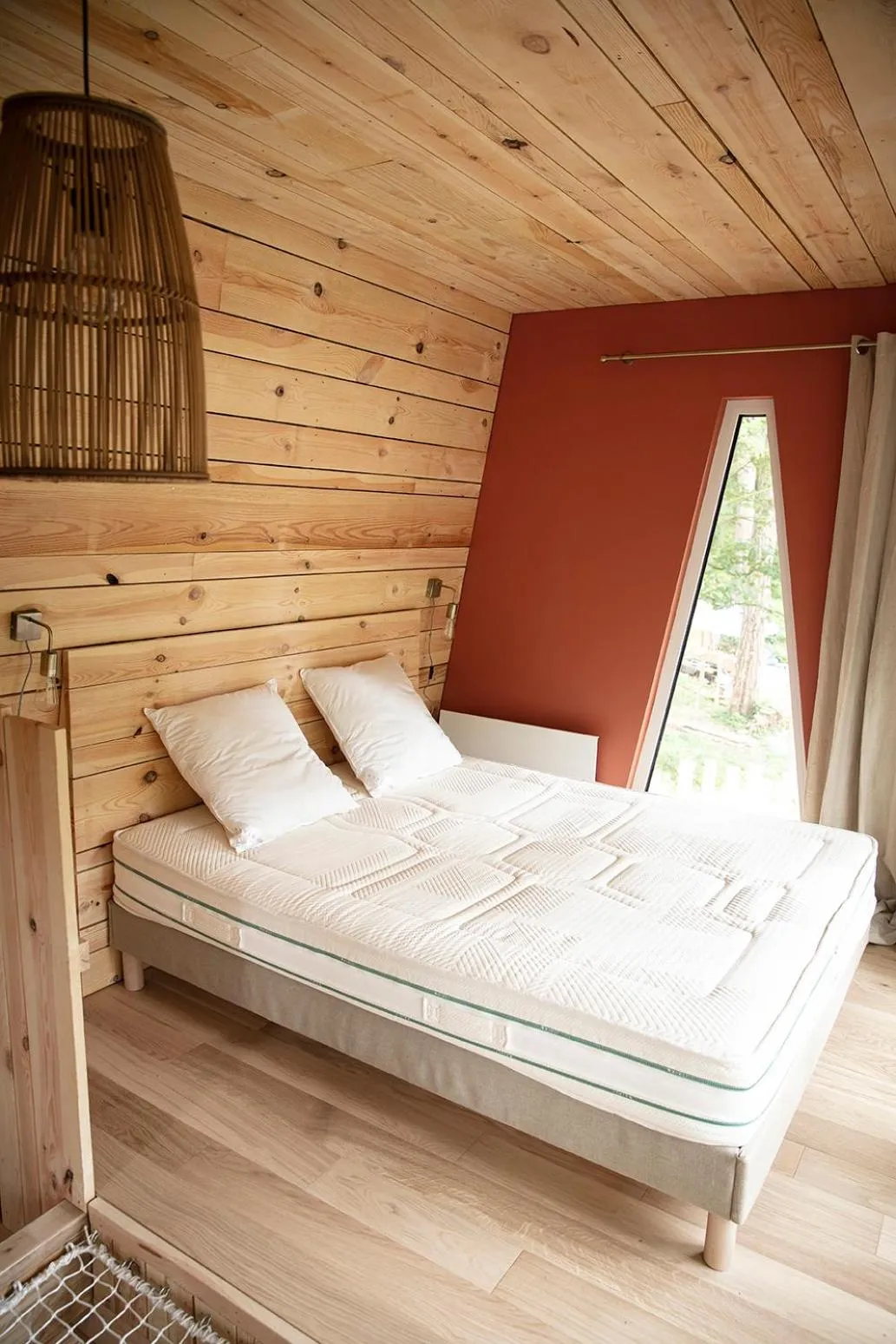 Bedroom, Bed in Bain de forêt - Lodges Cosy & Spa