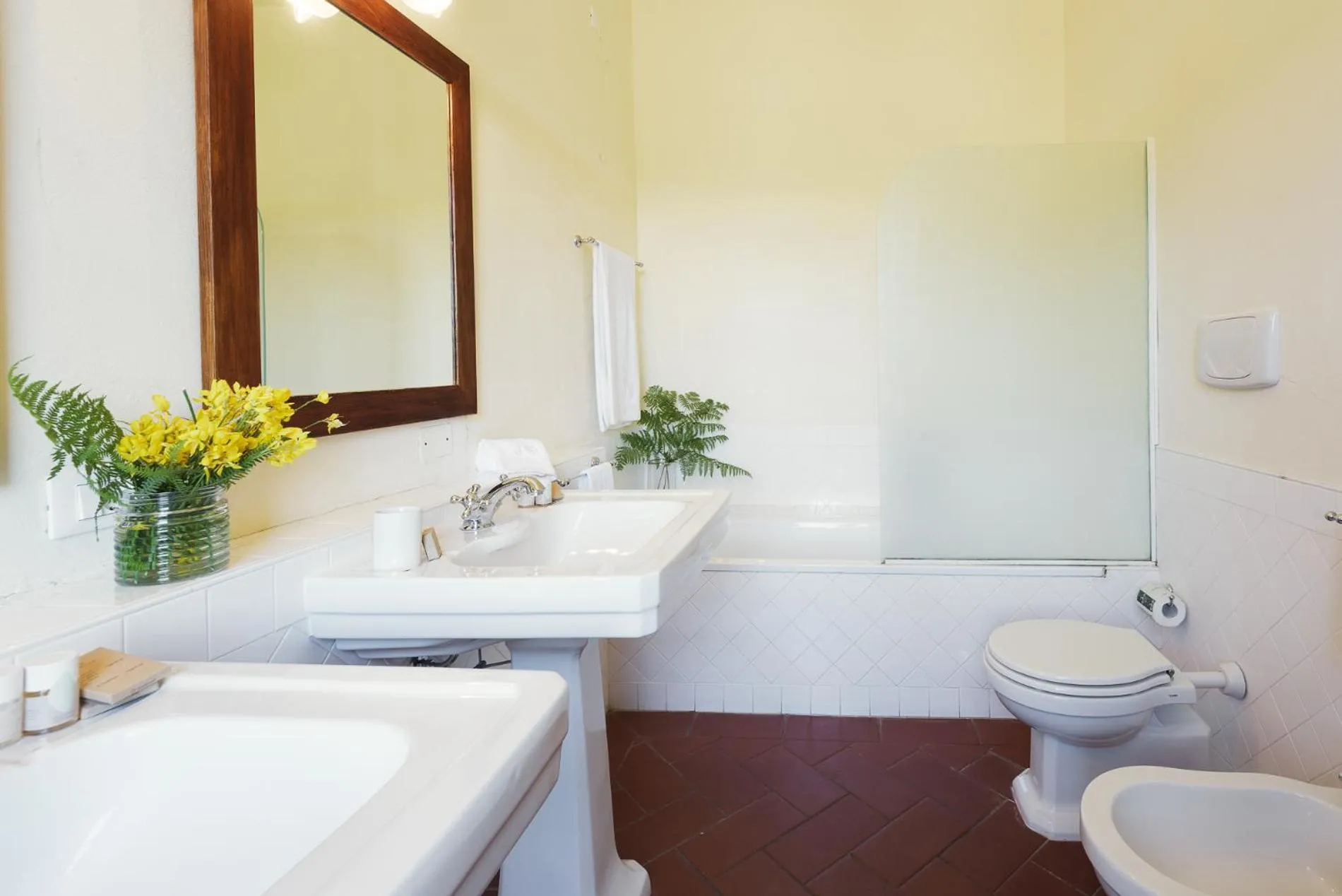Bathroom in Marangole 12, Emma Villas