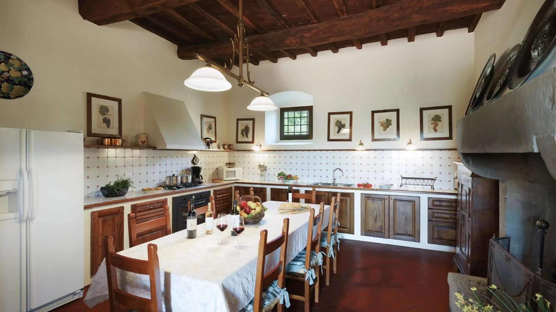 Kitchen or kitchenette in Marangole 12, Emma Villas