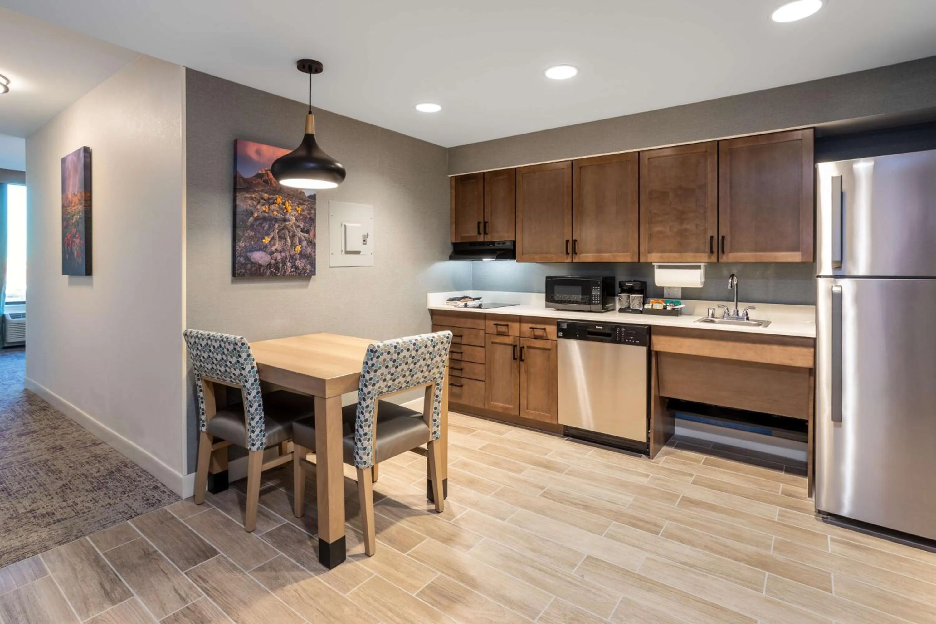 Kitchen or kitchenette in Homewood Suites By Hilton Albuquerque Downtown