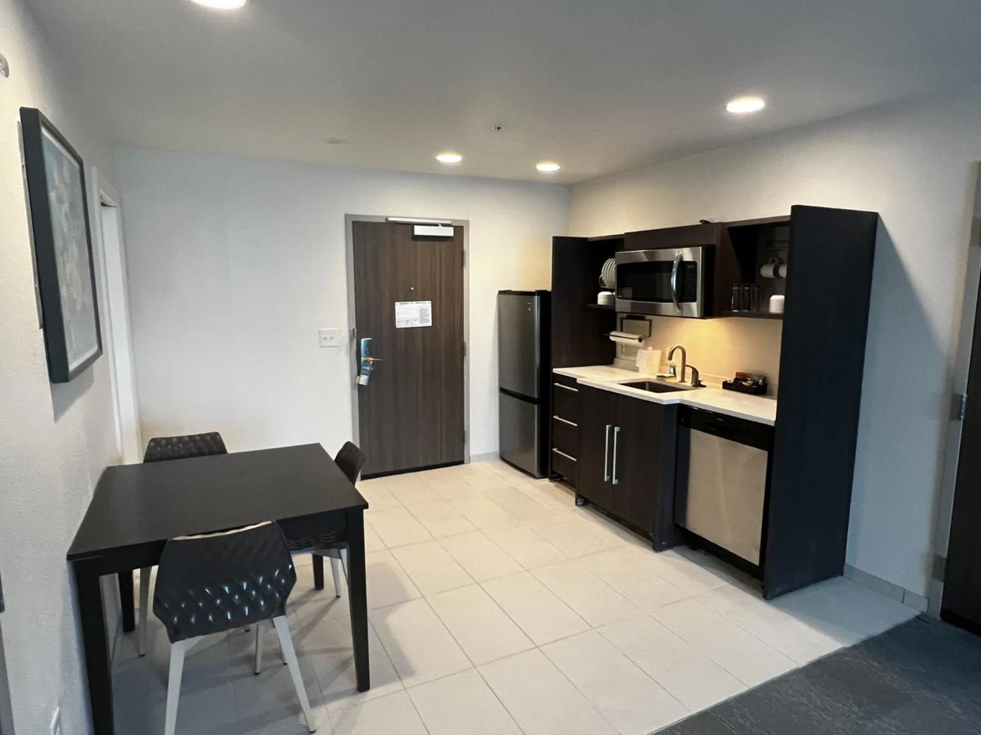 Kitchen or kitchenette in Home2 Suites By Hilton Hinesville