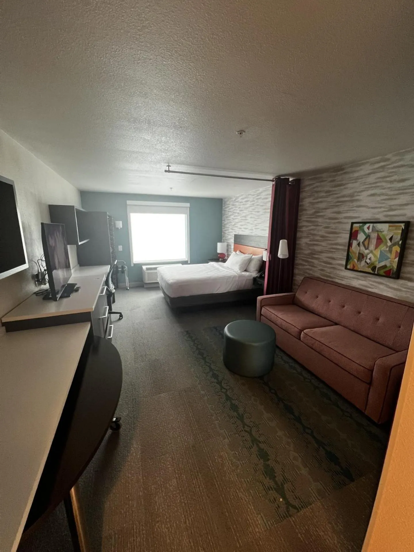 Bed in Home2 Suites By Hilton Hinesville