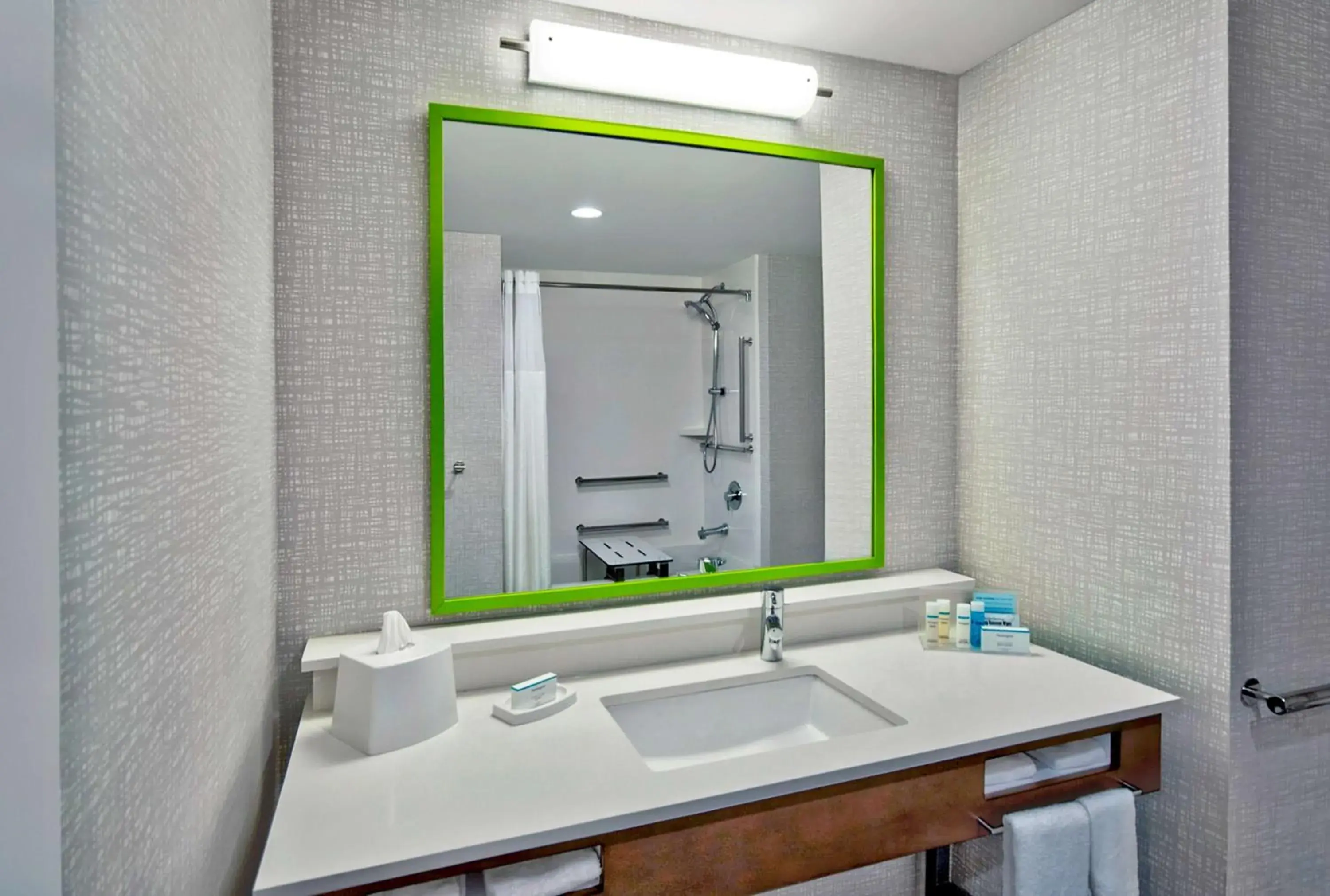 Bathroom in Hampton Inn Abingdon, Va Bathroom in Hampton Inn Abingdon, Va