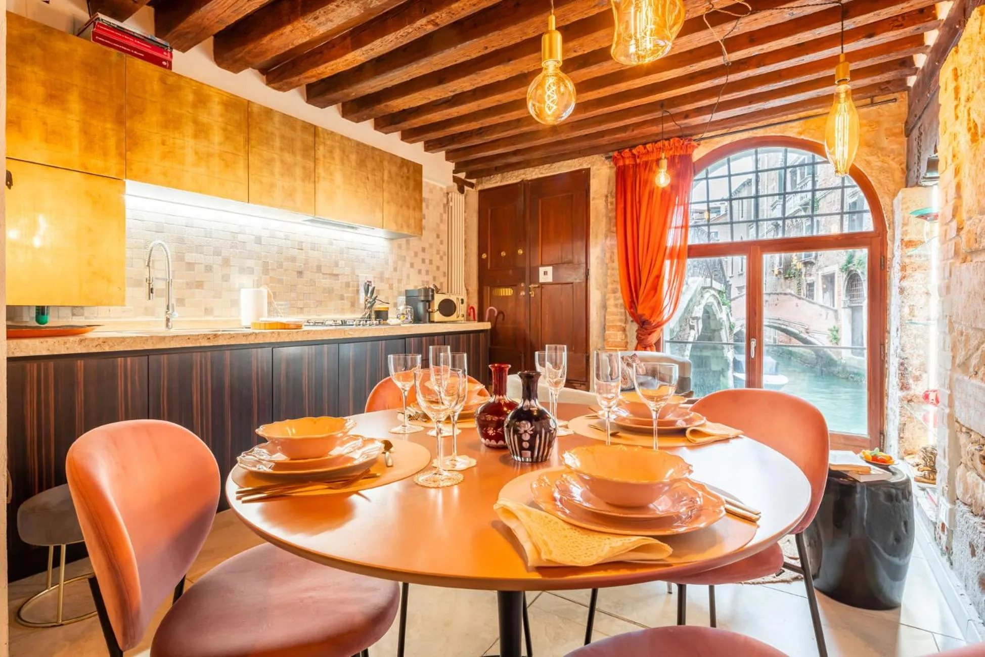 Casa Manina sul Ponte - Your private Canal View