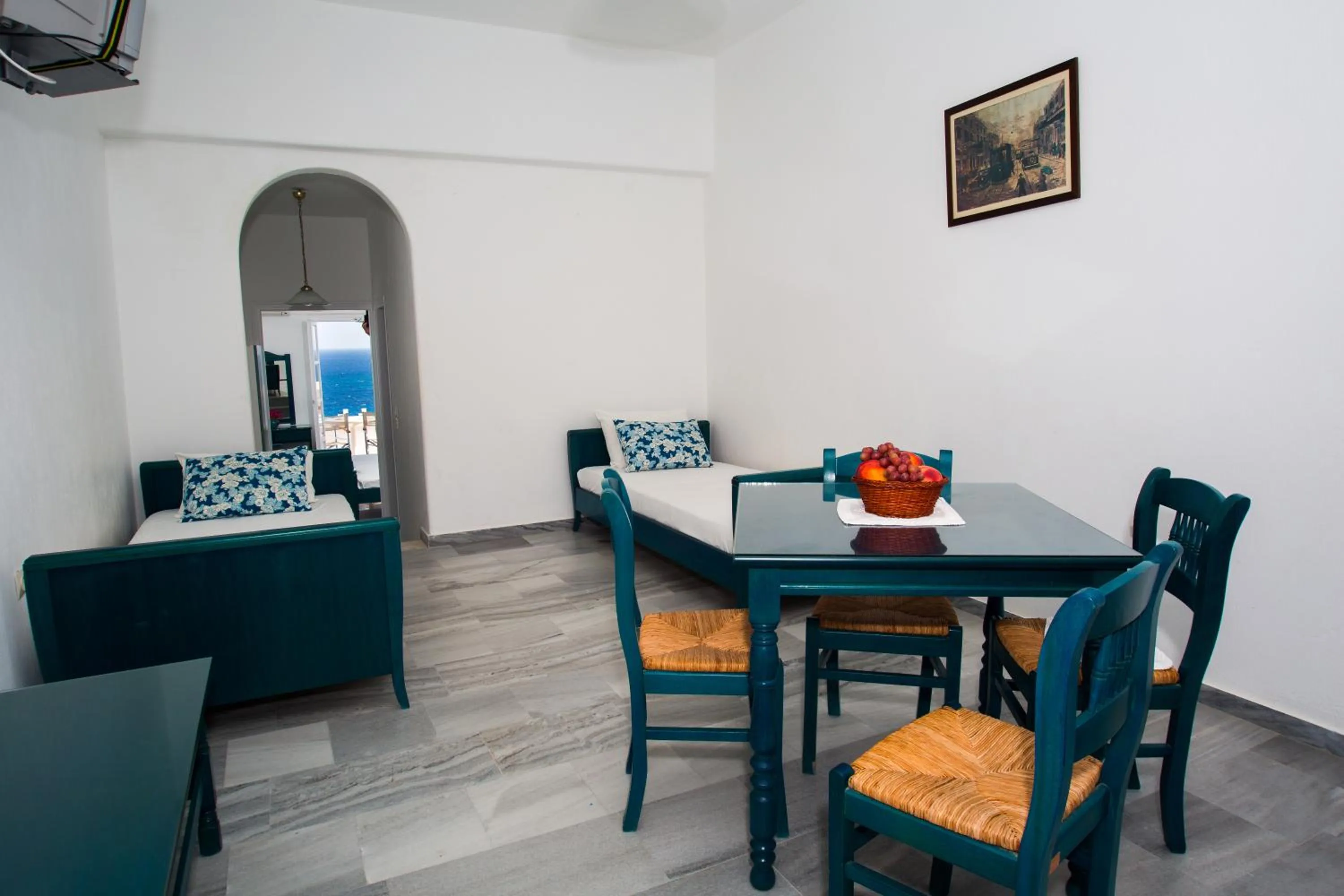 Dining area in Arkas Inn