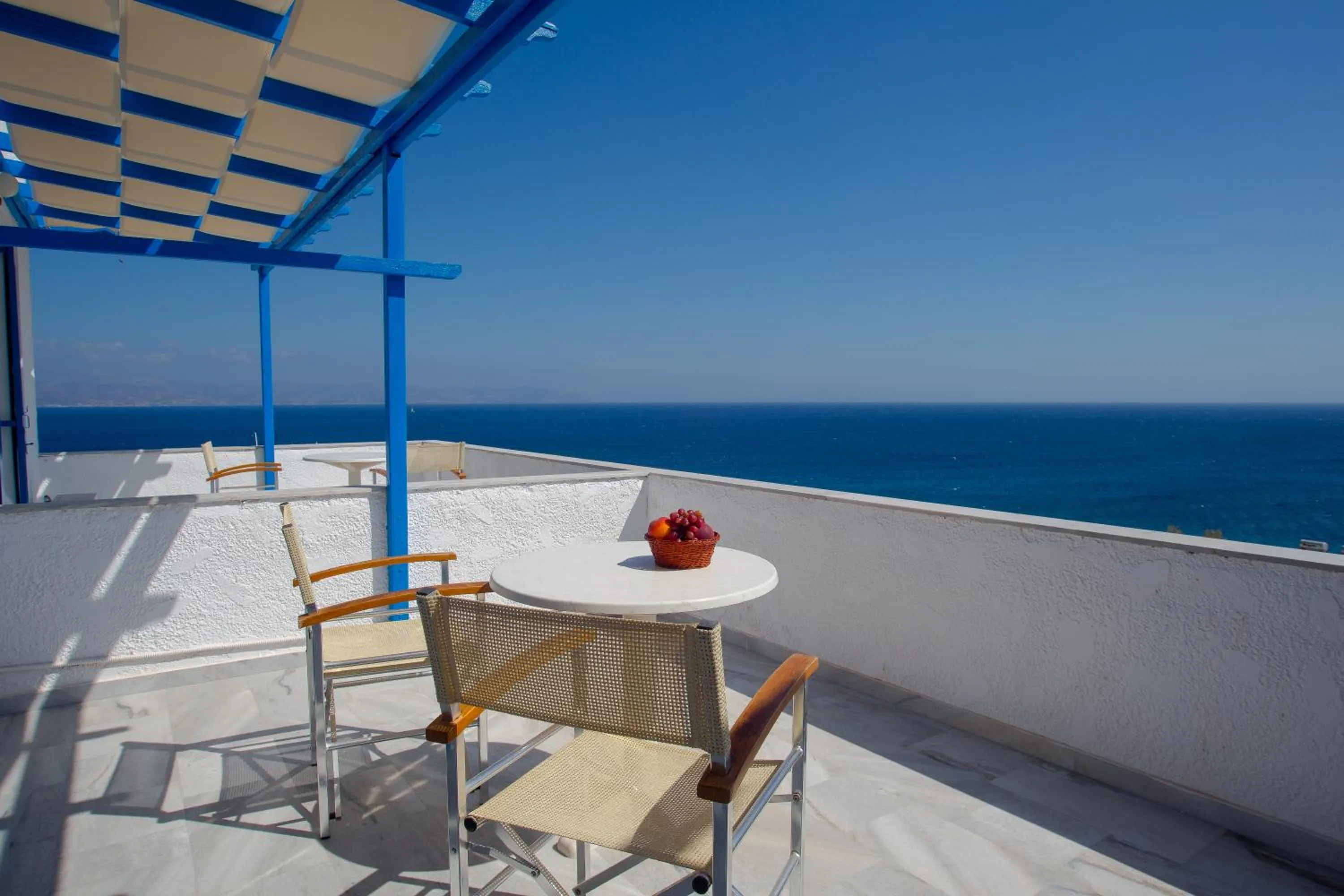 Balcony/Terrace in Arkas Inn