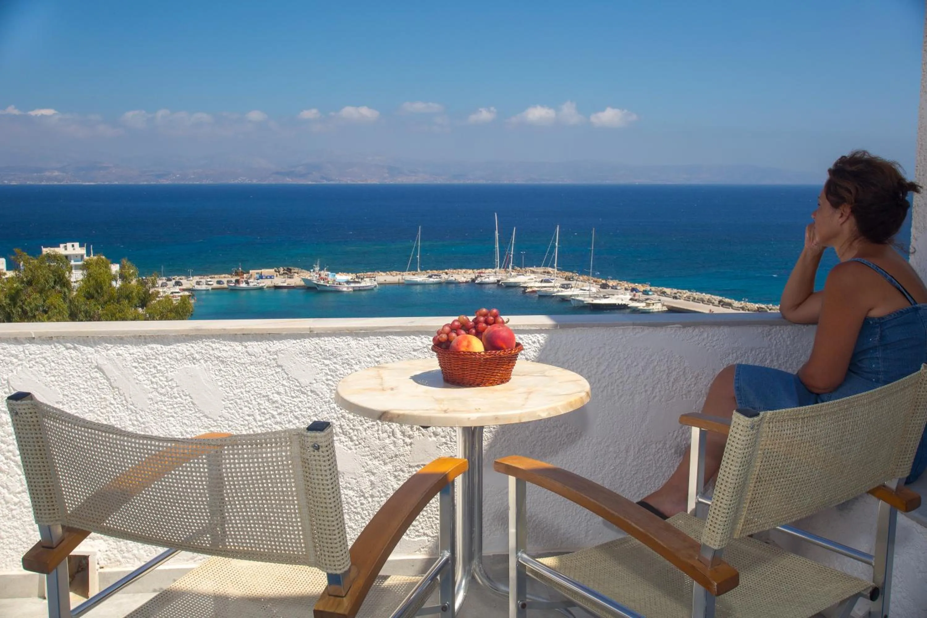 Balcony/Terrace in Arkas Inn