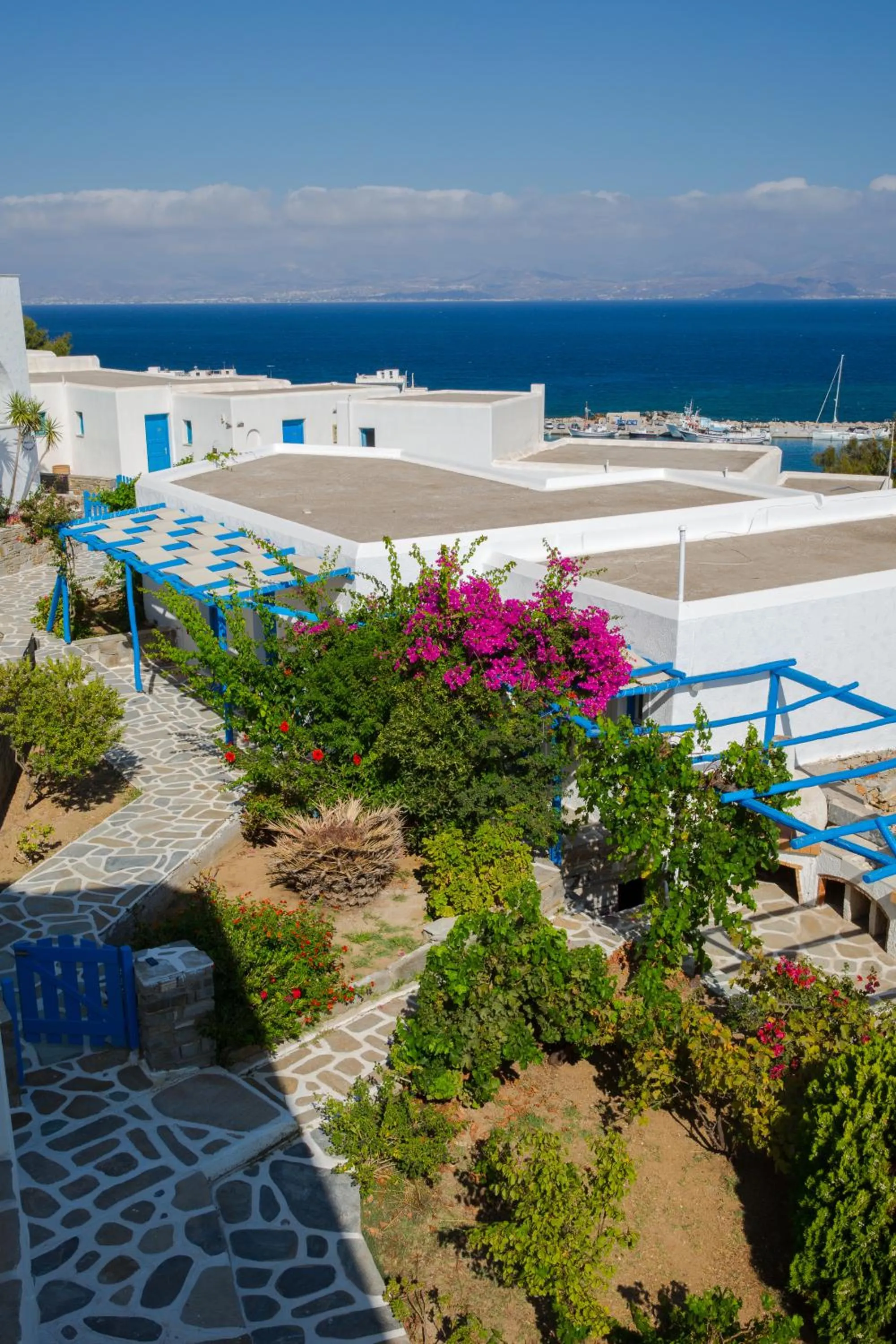 Area and facilities in Arkas Inn