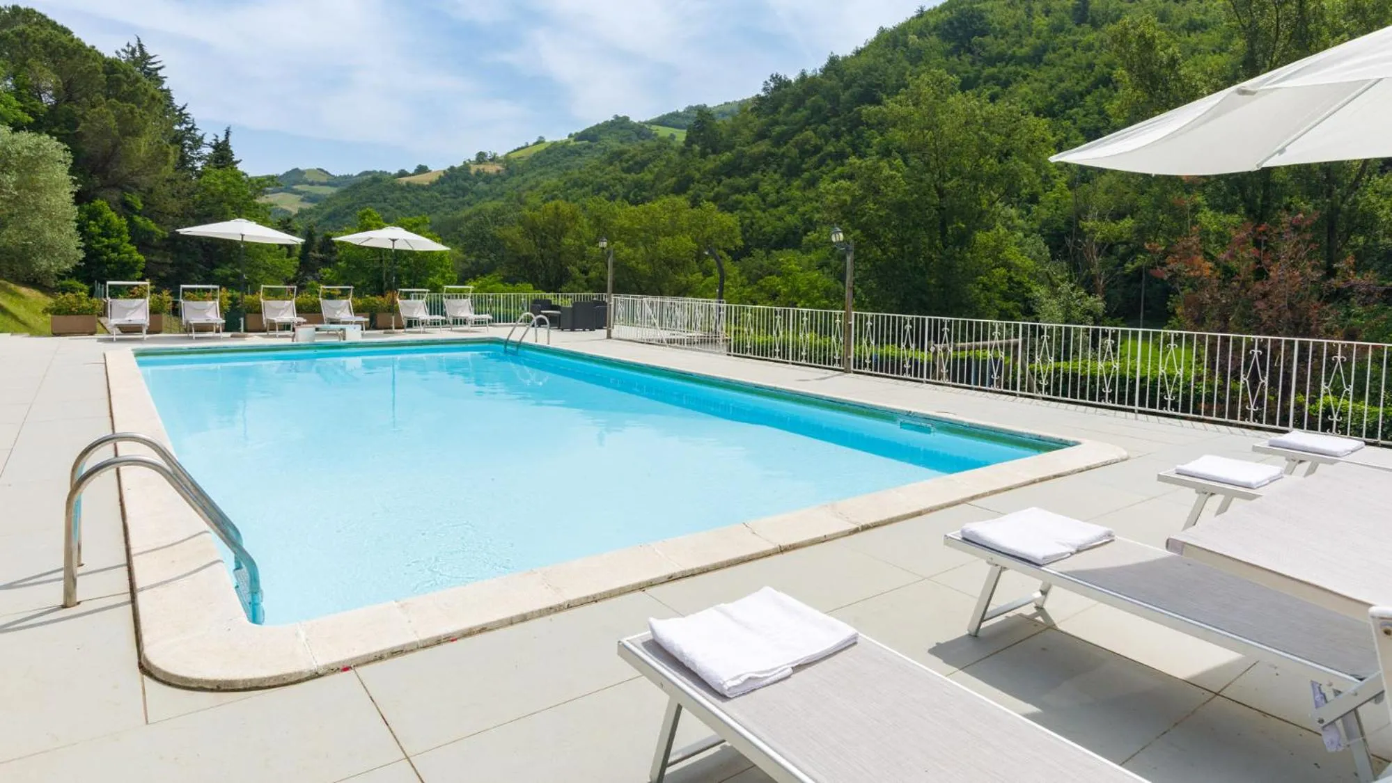 LA VILLA DINA 10, Emma Villas