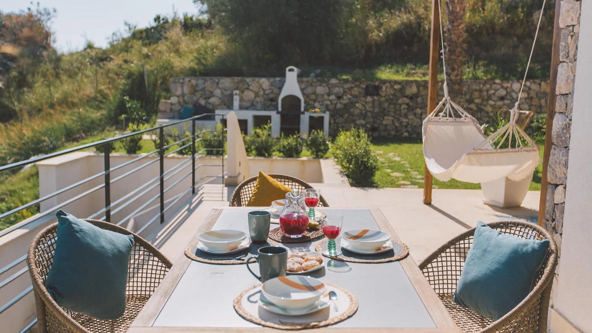 Patio in Villa Triscele 10, Emma Villas