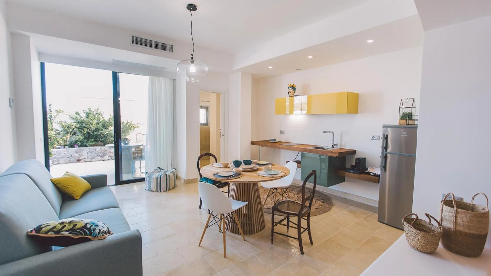 Kitchen or kitchenette in Villa Triscele 10, Emma Villas