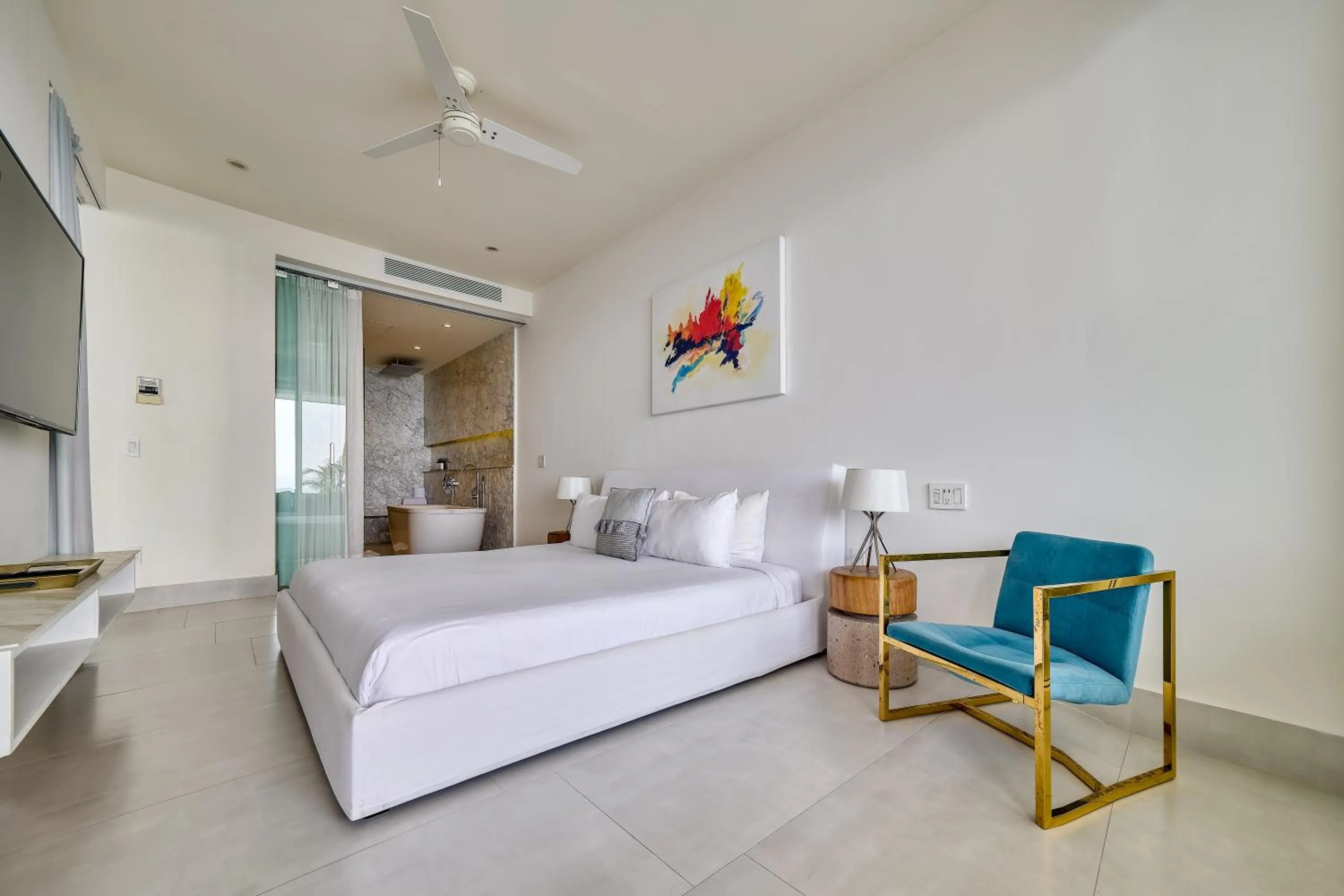 Photo of the whole room, Bed in Maxwell Residences at Indah