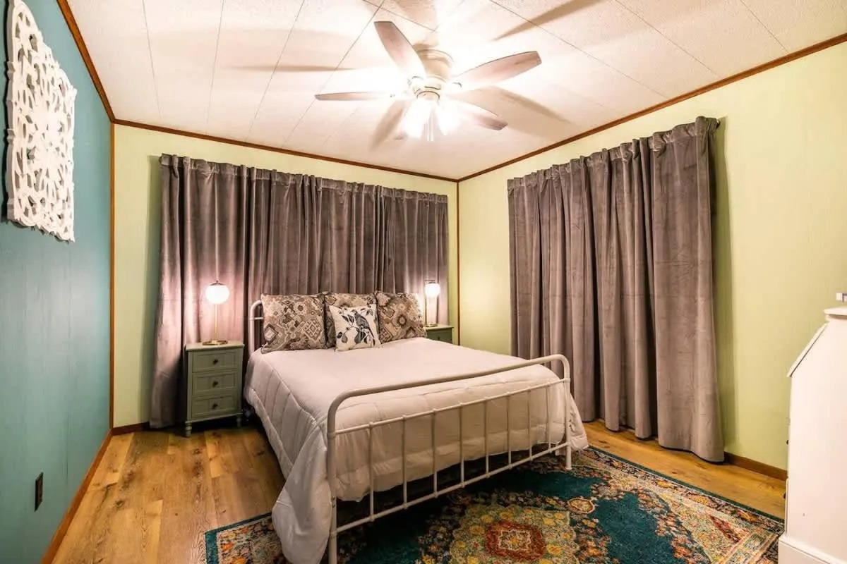 Bed in Lakefront 3BR with Bunkhouse and Kayaks, Rowboat Included