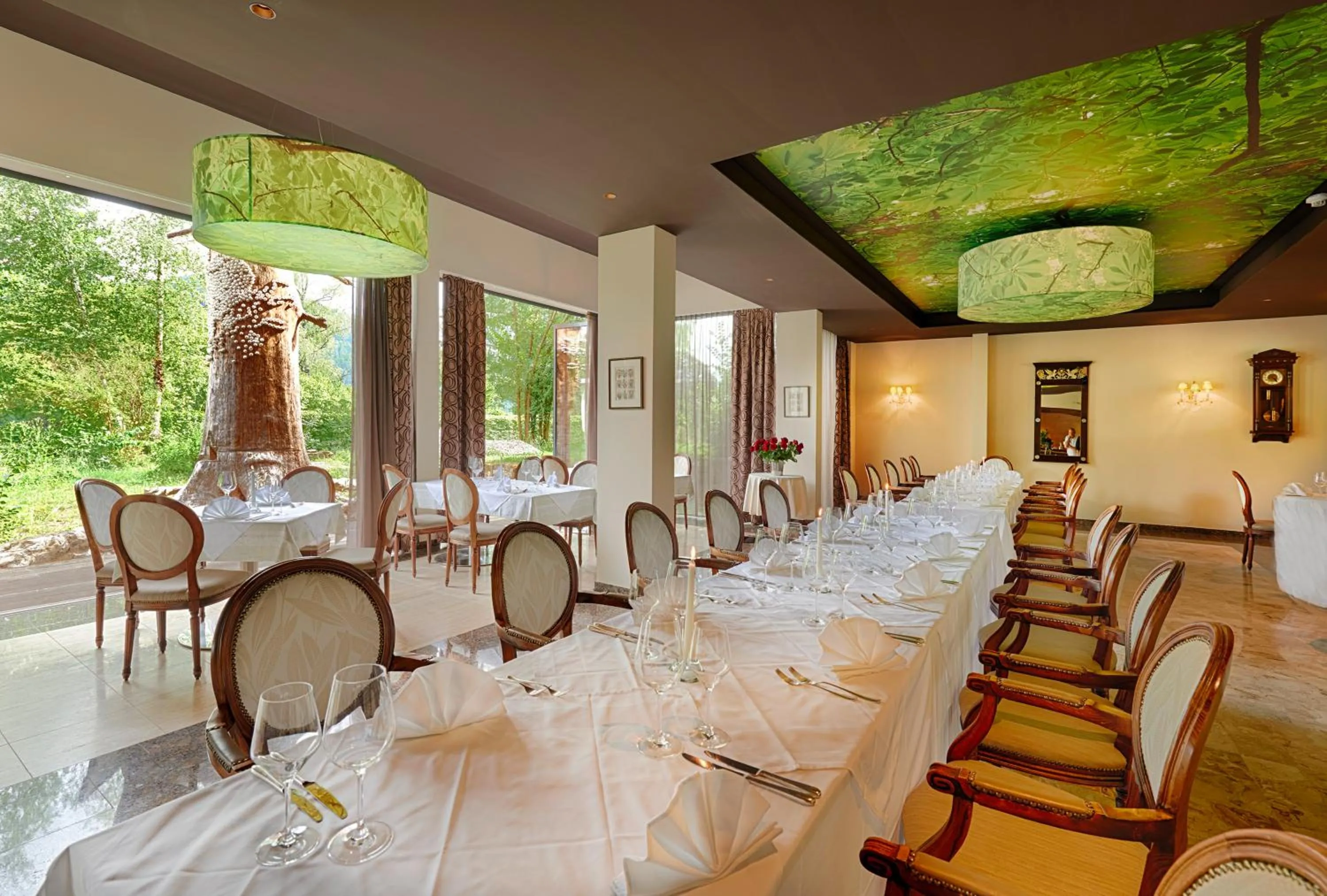 Restaurant/places to eat in Amerika-Holzer Hotel & Resort