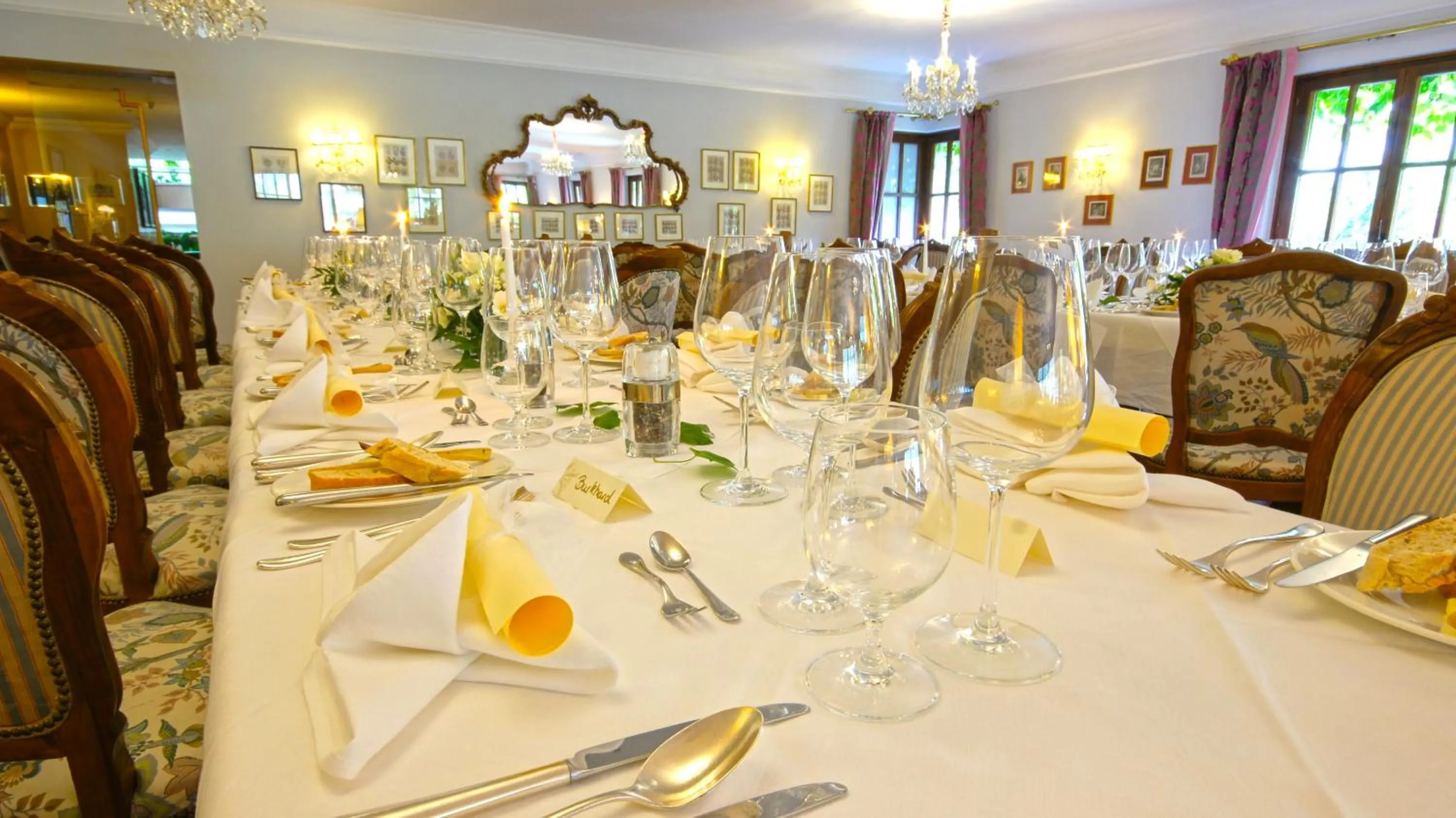 Restaurant/places to eat in Amerika-Holzer Hotel & Resort