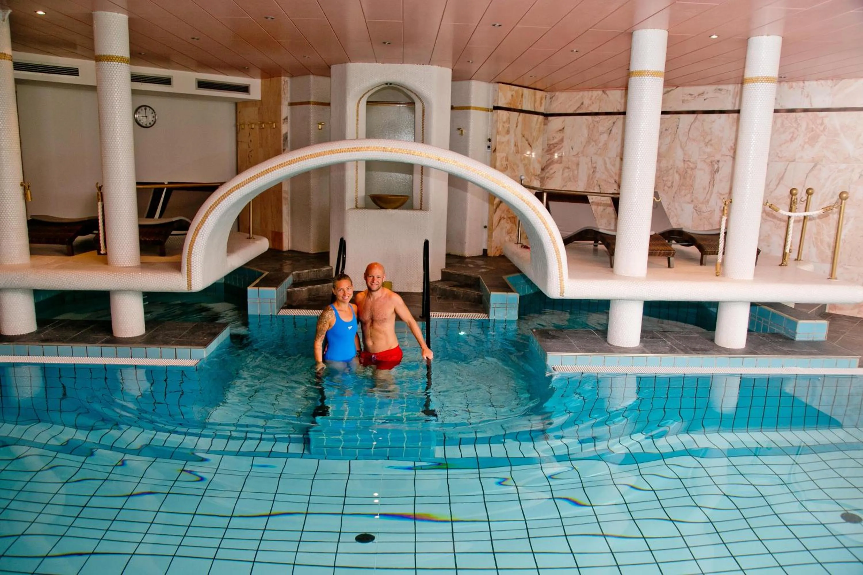 Swimming pool in Amerika-Holzer Hotel & Resort