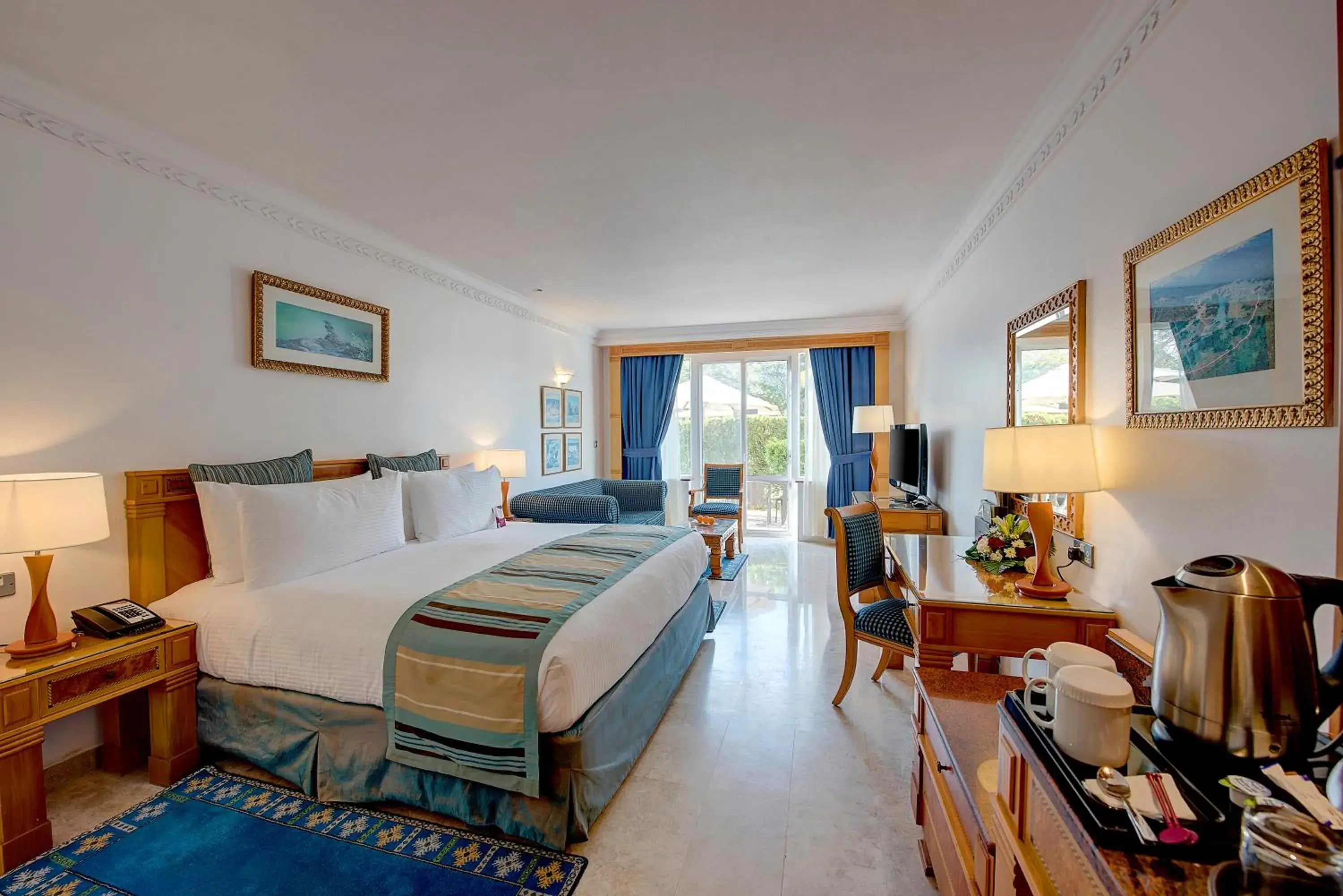 Bed in Crowne Plaza Resort Salalah by IHG Bed in Crowne Plaza Resort Salalah by IHG