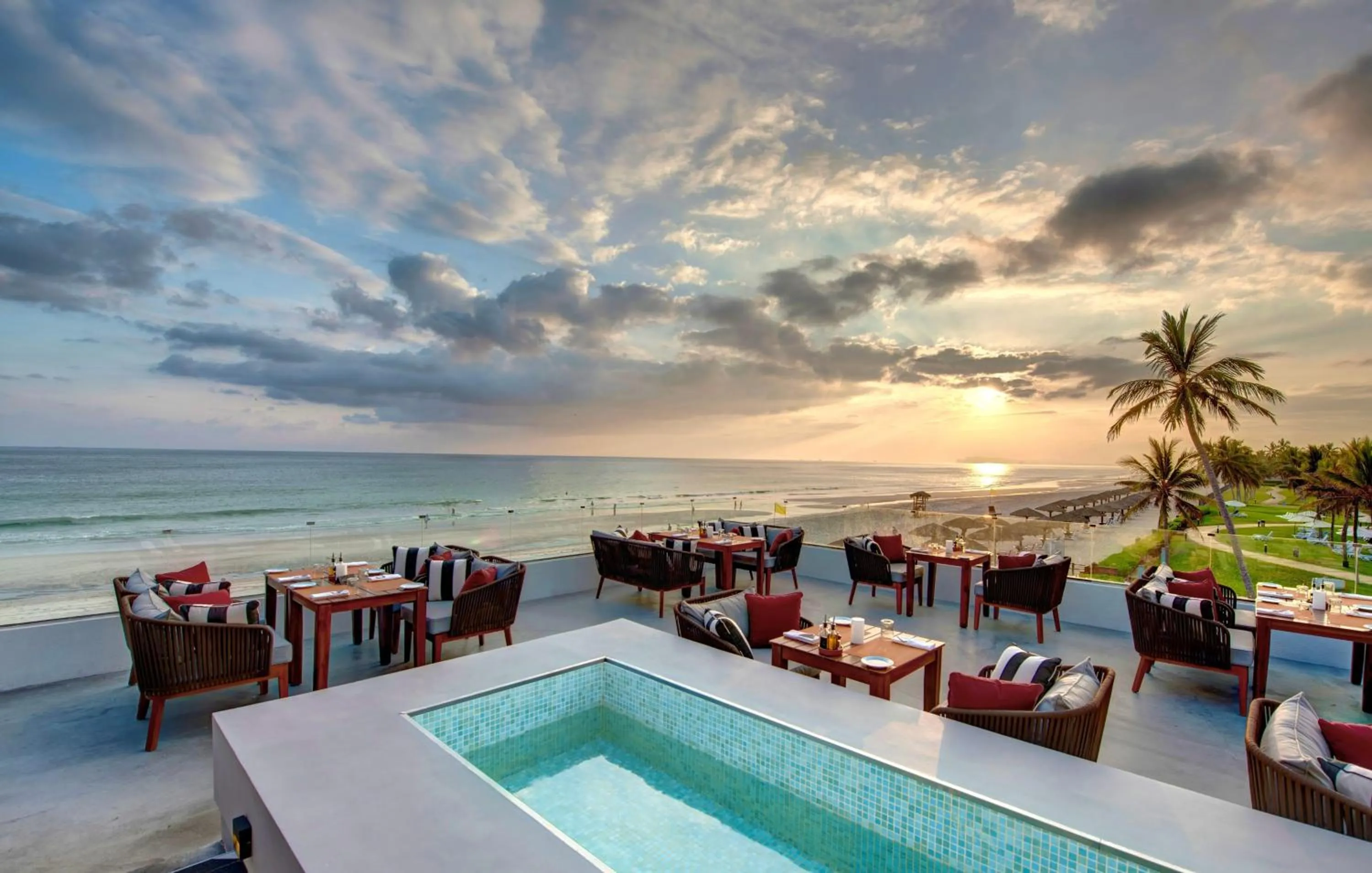 Restaurant/places to eat in Crowne Plaza Resort Salalah by IHG