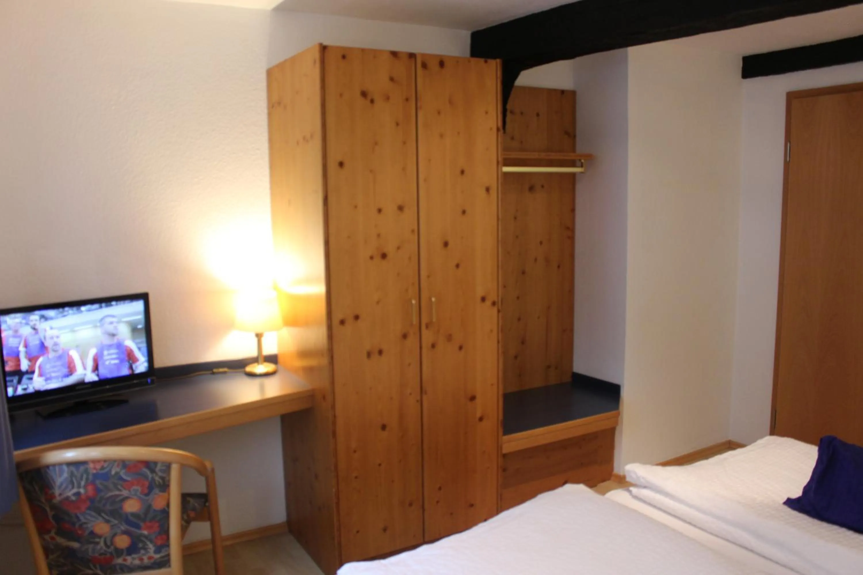 Bed in Hotel-Gasthaus-Kraft