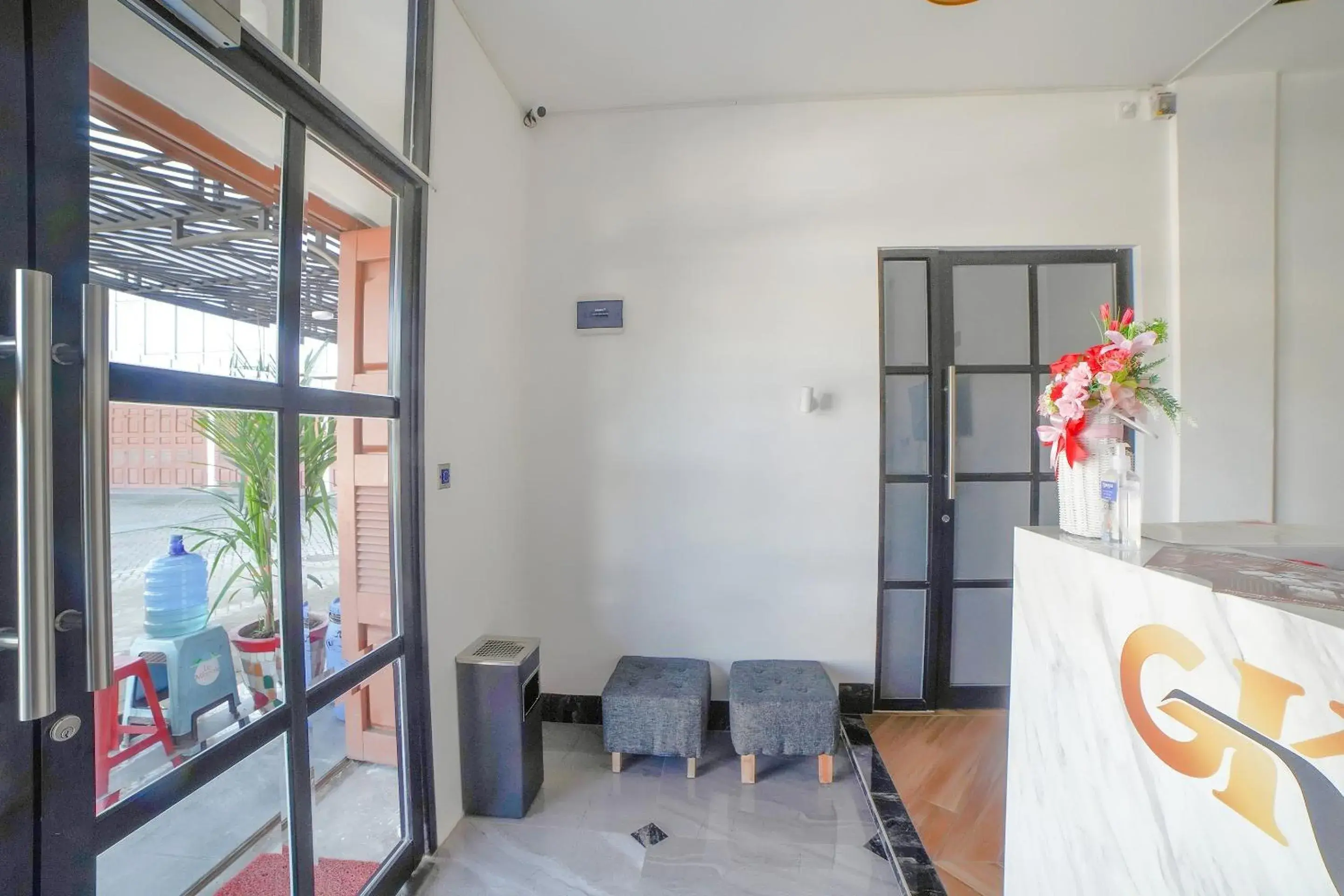 Lobby or reception in Capital O 90447 Kardopa Hotel Megapark Lobby or reception in Capital O 90447 Kardopa Hotel Megapark