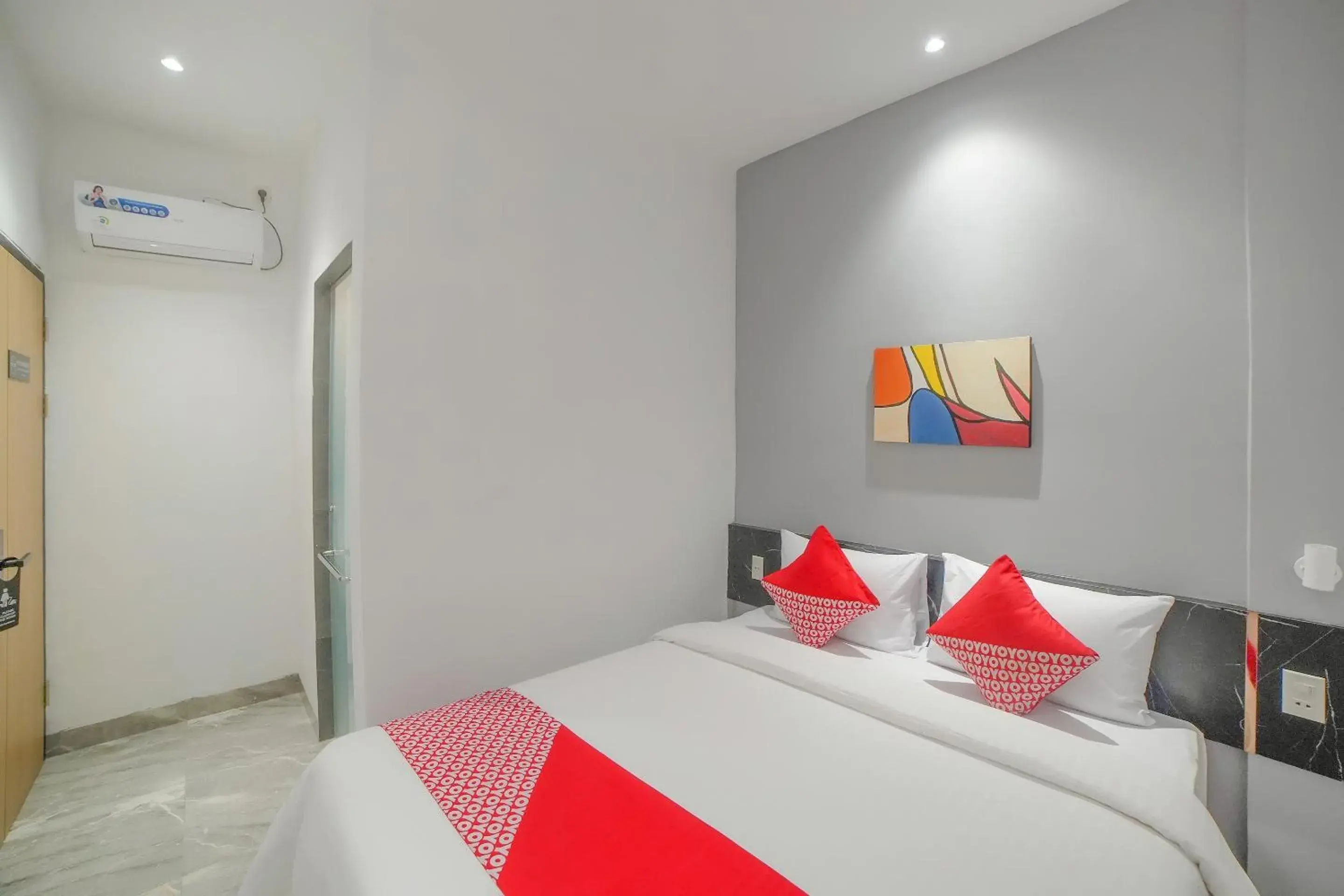 Bedroom, Bed in Capital O 90447 Kardopa Hotel Megapark Bedroom, Bed in Capital O 90447 Kardopa Hotel Megapark