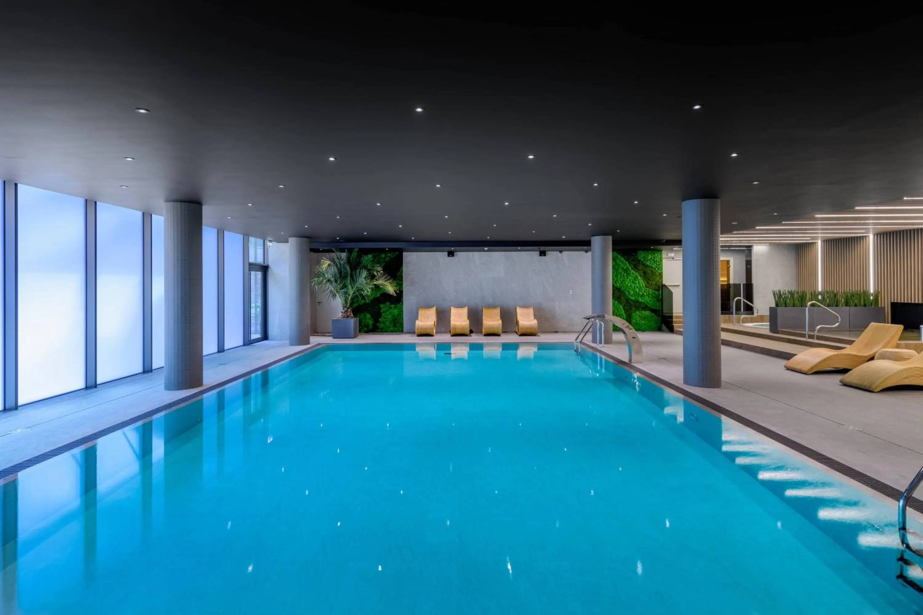 Swimming pool in AC Hotel by Marriott Krakow