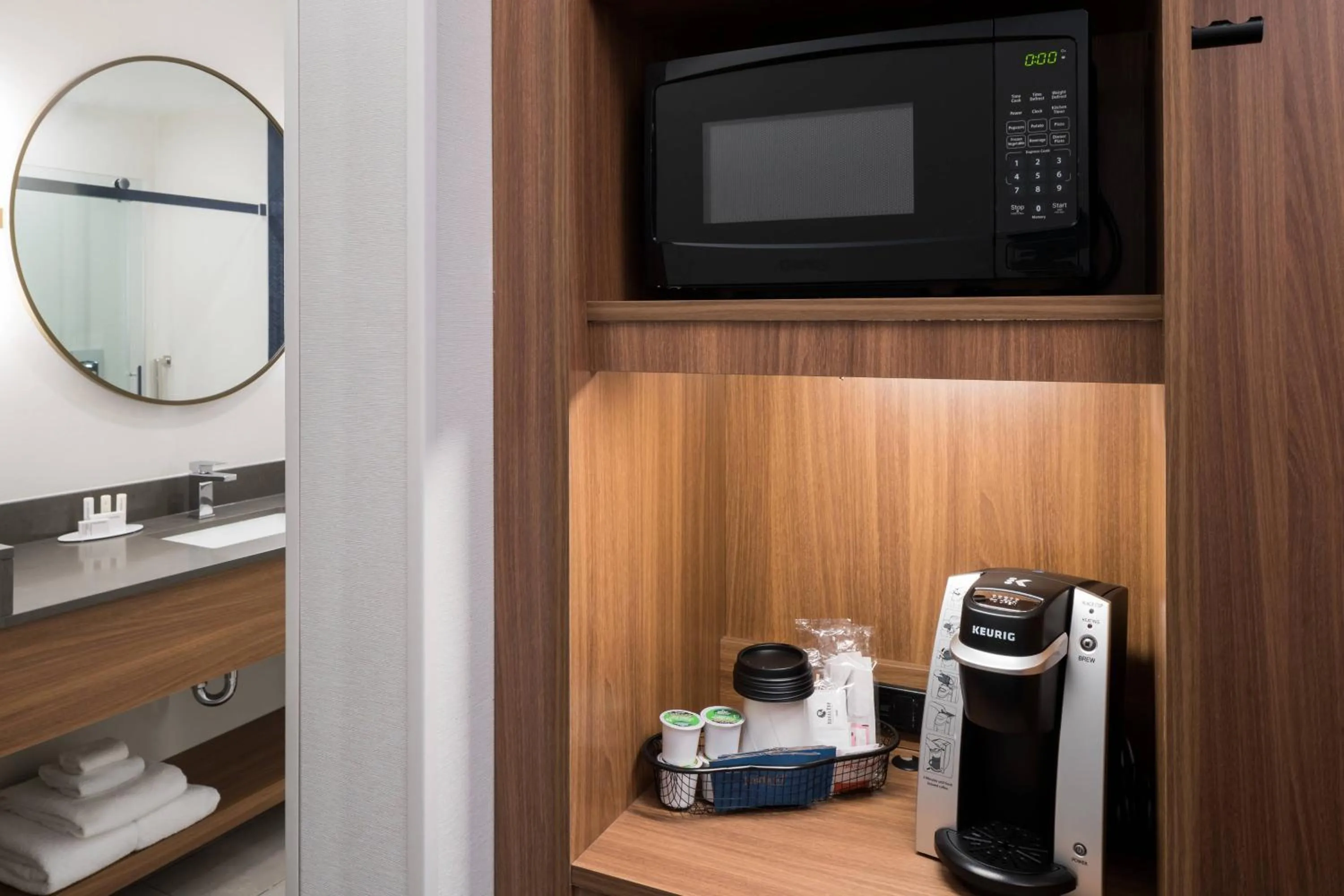 Photo of the whole room in Fairfield by Marriott Inn & Suites Savannah I-95 North