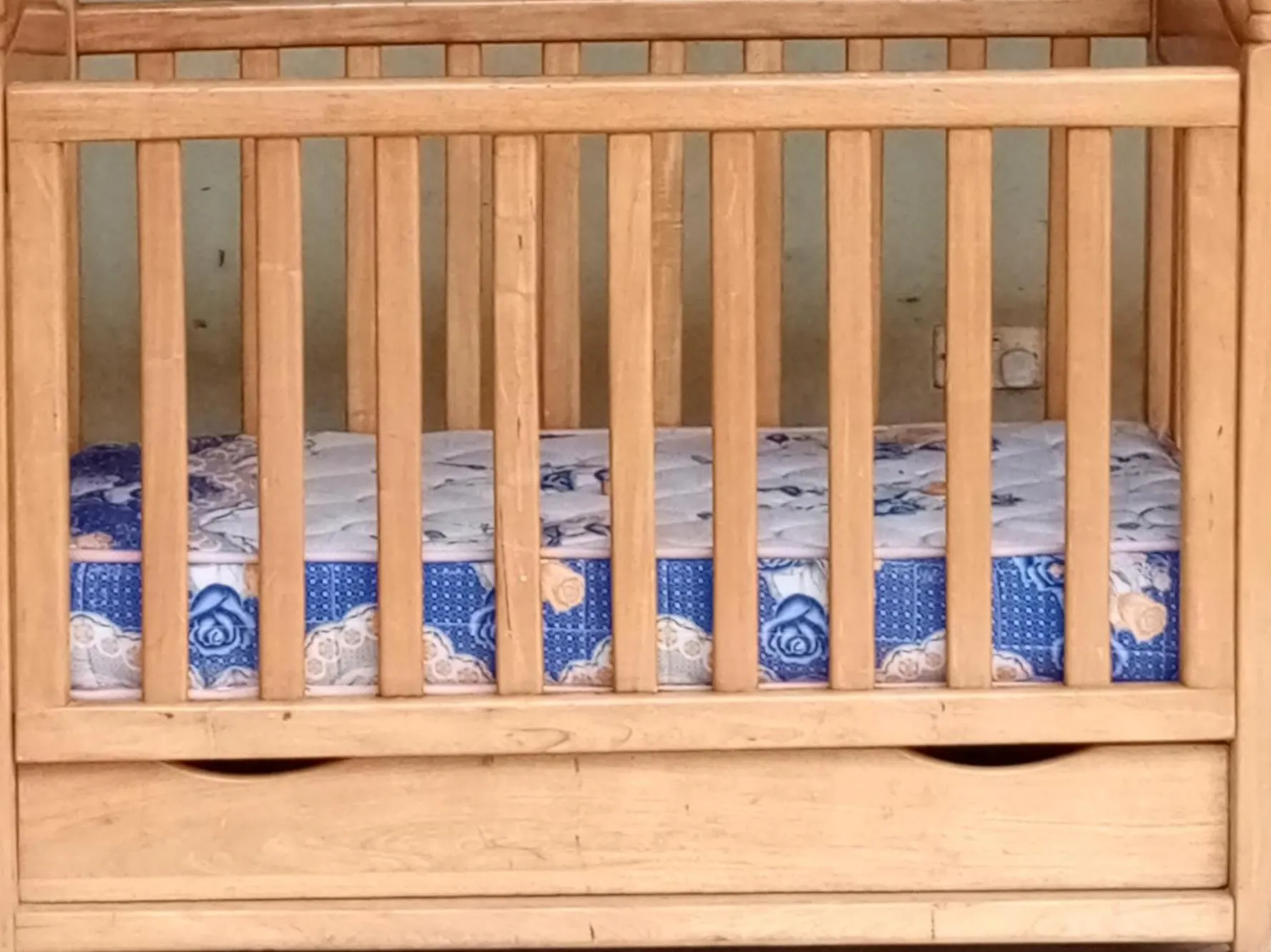 Bed in Frontiers Hotel & Conference Entebbe