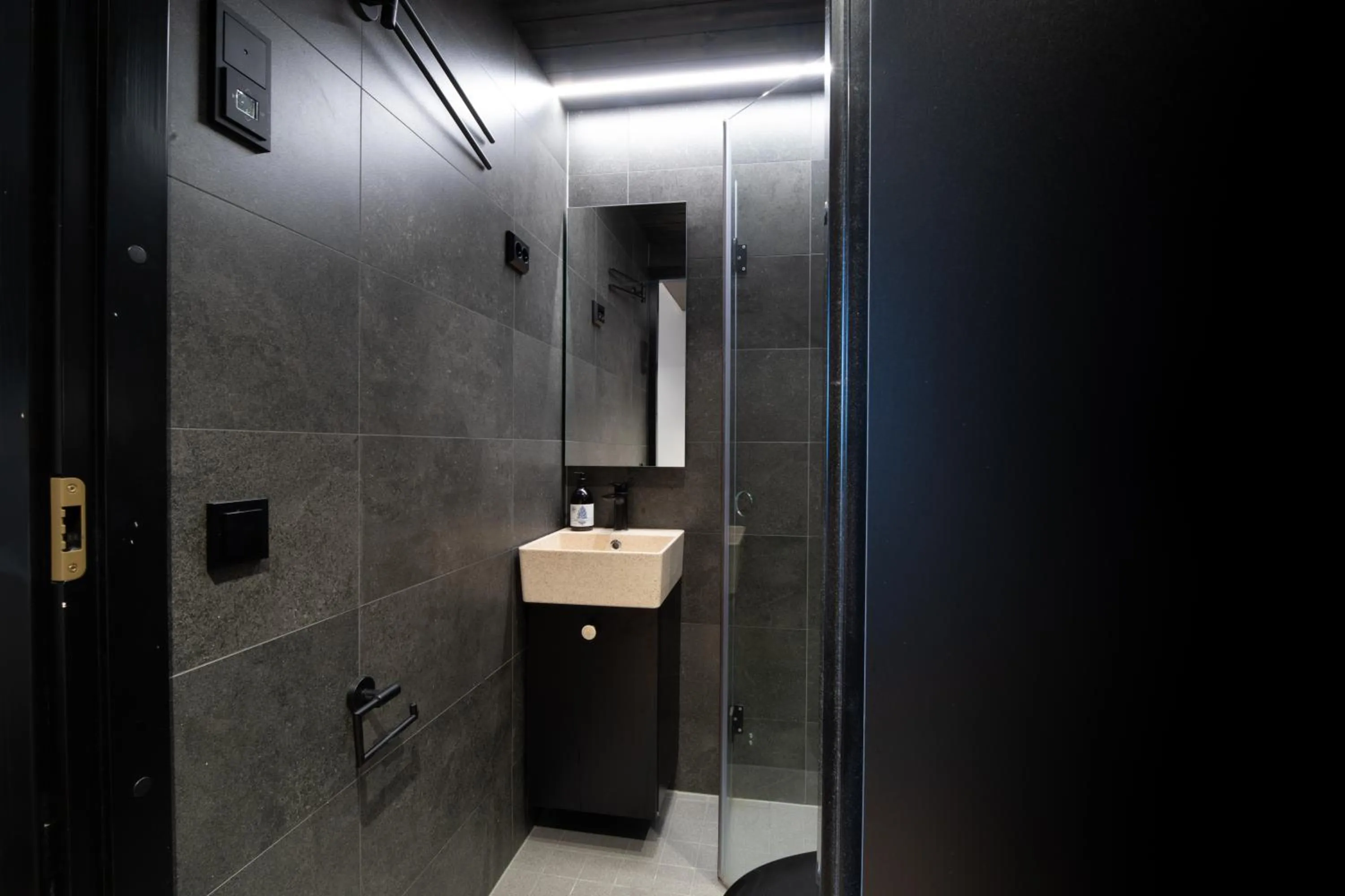 Bathroom in Haltia Lake Lodge nature boutique hotel & glamping