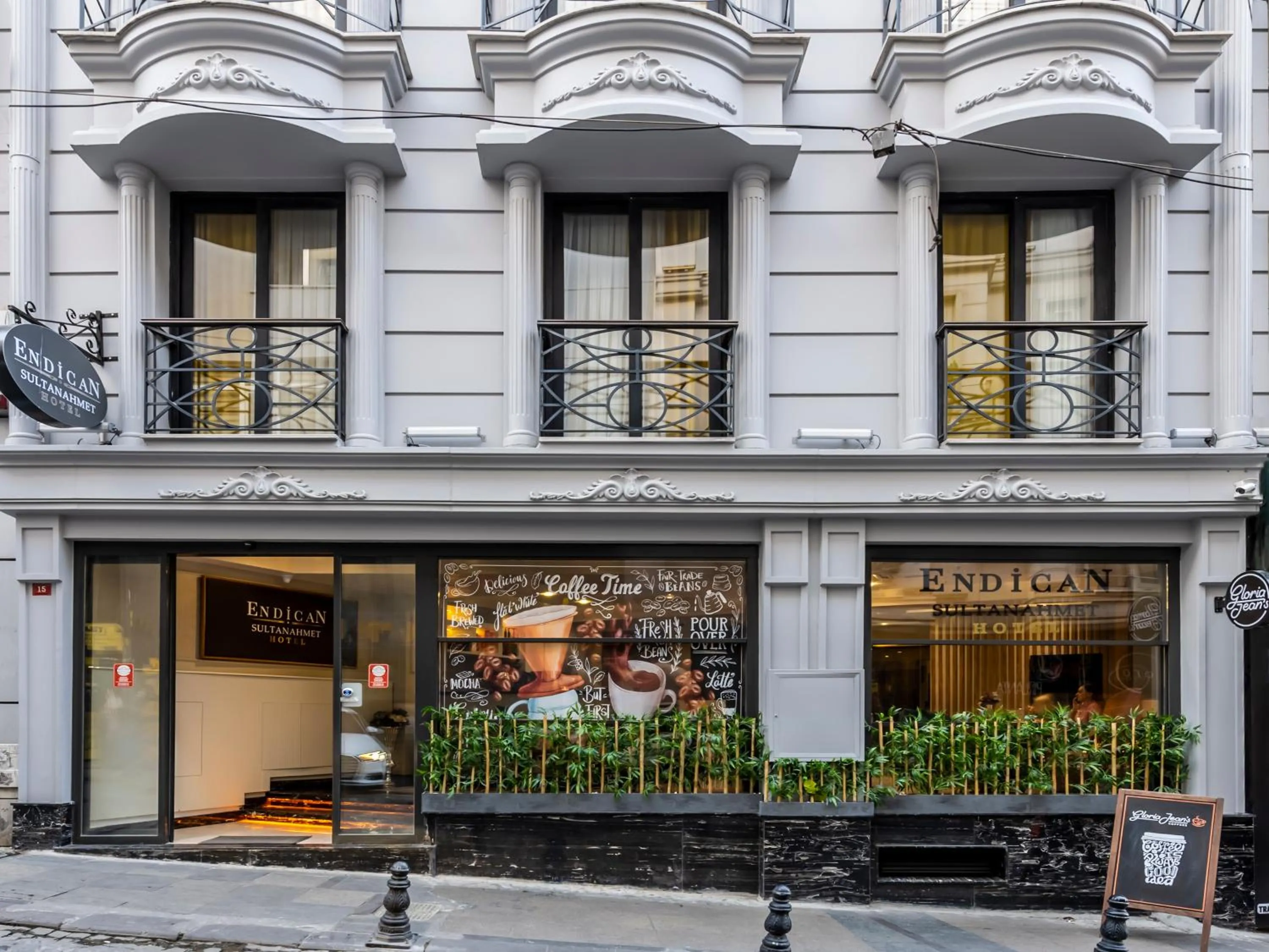 Property building in Endican Sultanahmet Hotel