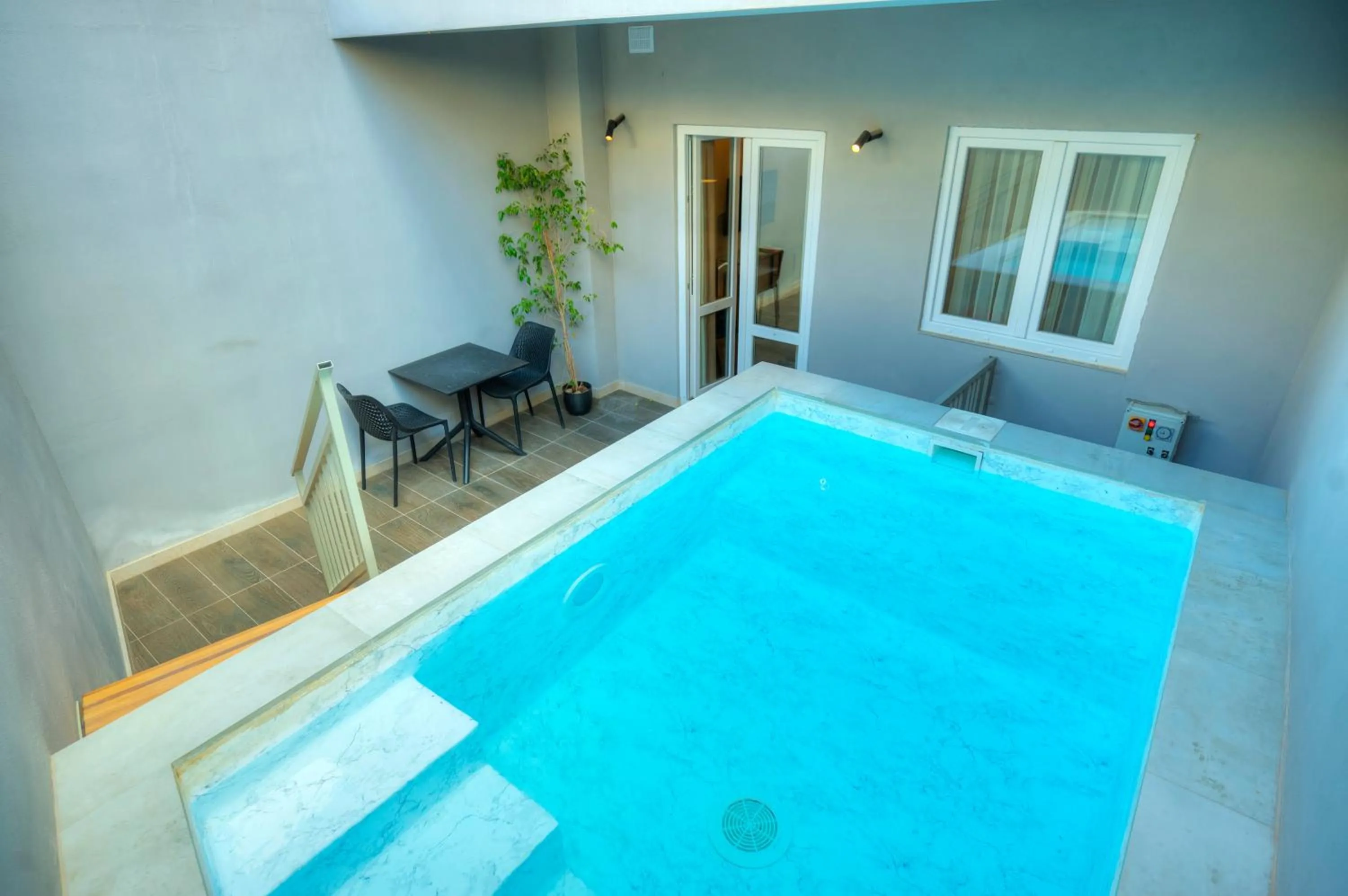 Swimming pool in The Segond Hotel