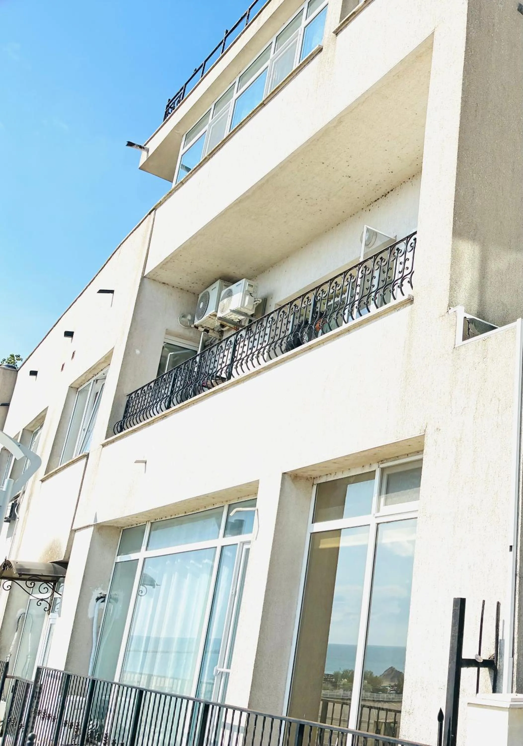 Property building in ElStefanino House