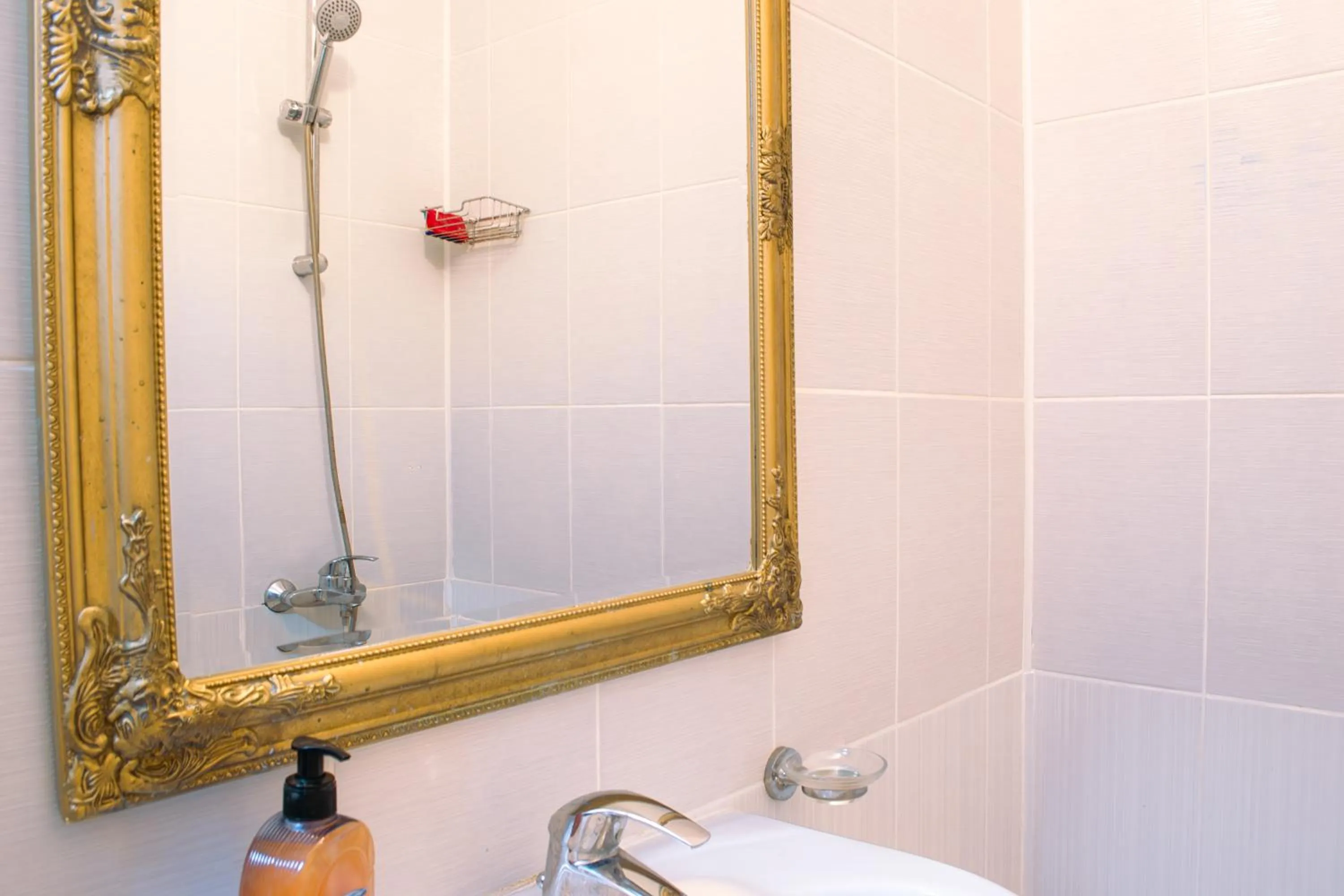 Bathroom in ElStefanino House