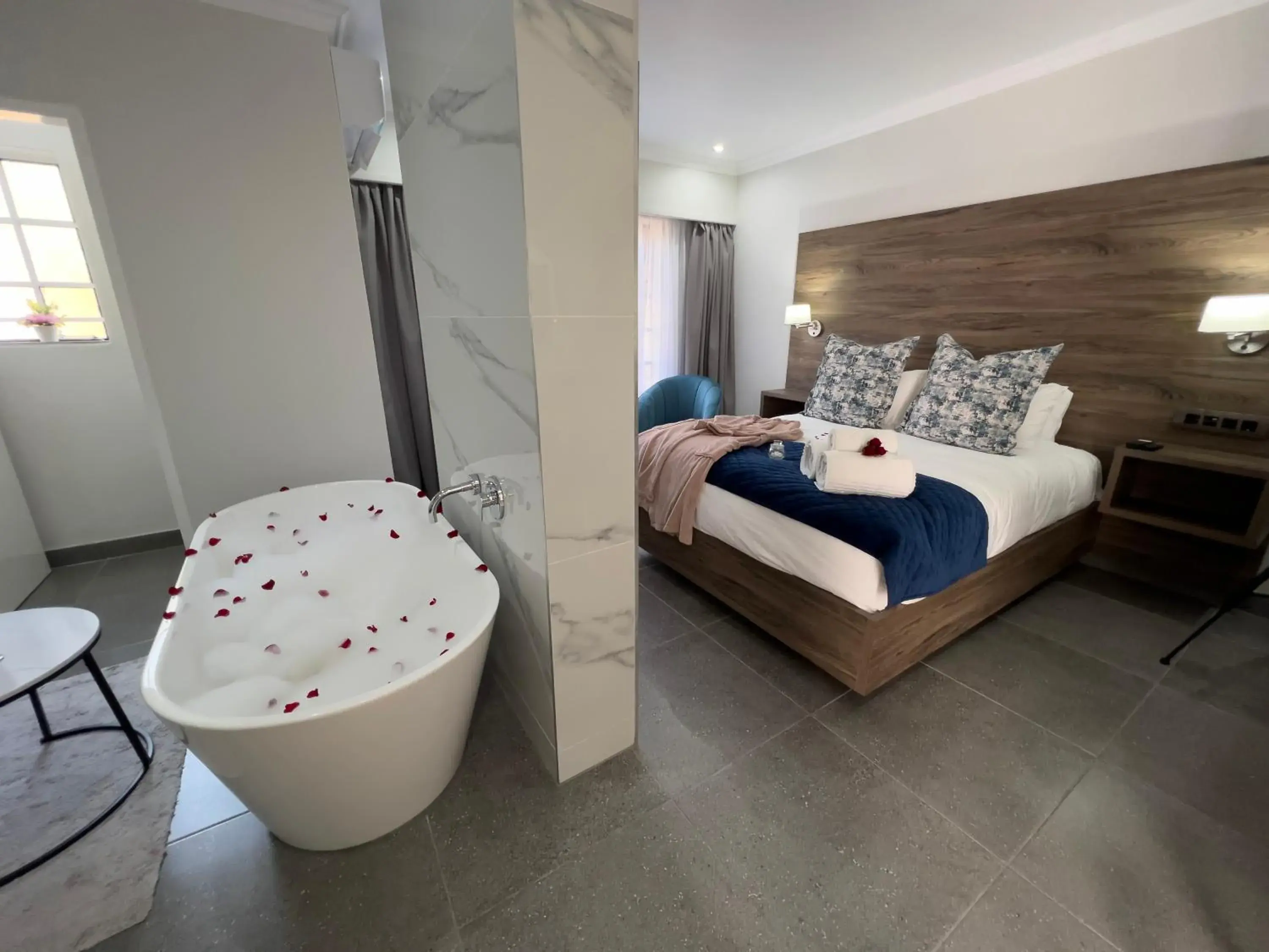 View (from property/room), Bed in Alveston Manor Boutique Hotel & Spa View (from property/room), Bed in Alveston Manor Boutique Hotel & Spa